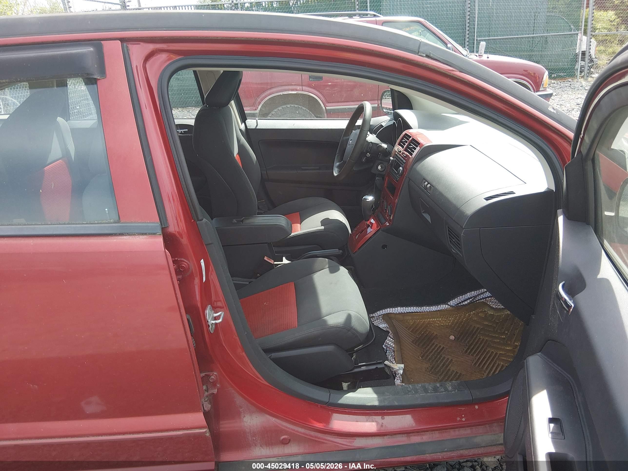 DODGE CALIBER image 5