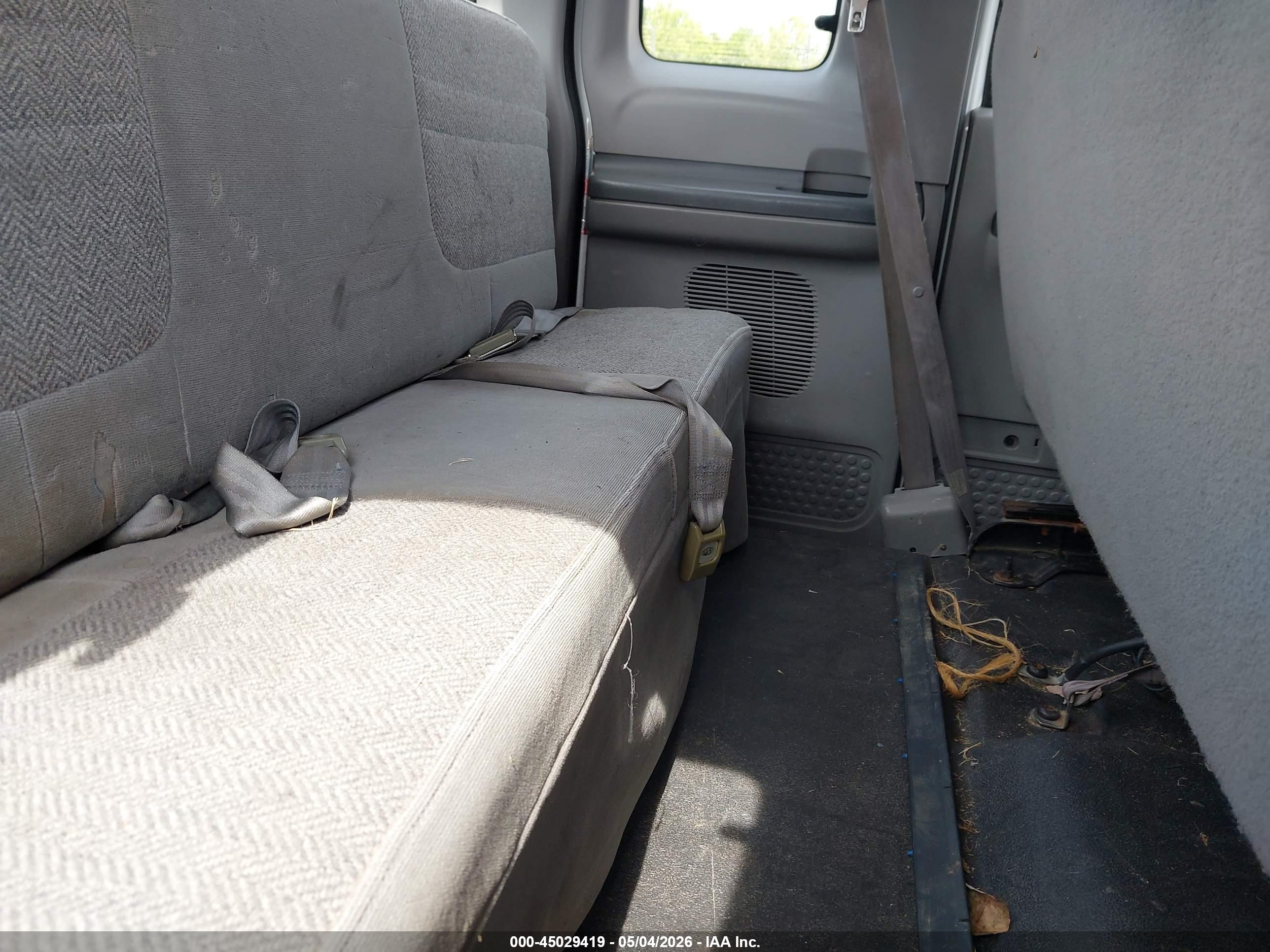 FORD F-250 image 8