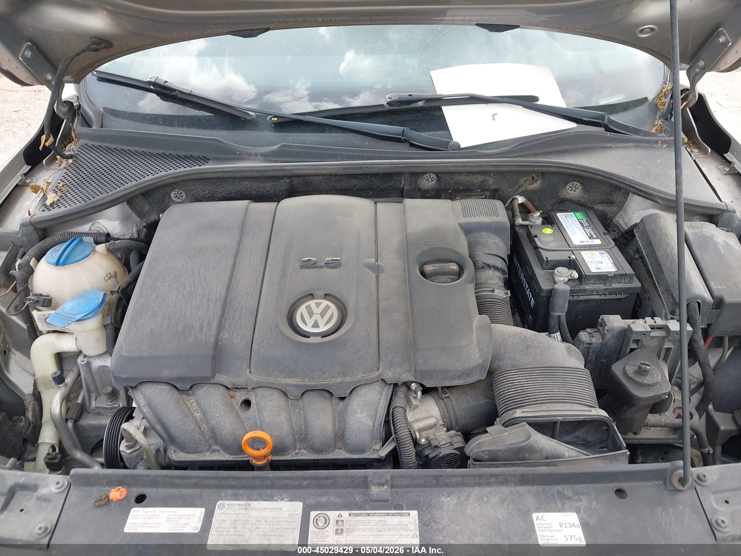 VOLKSWAGEN PASSAT image 10