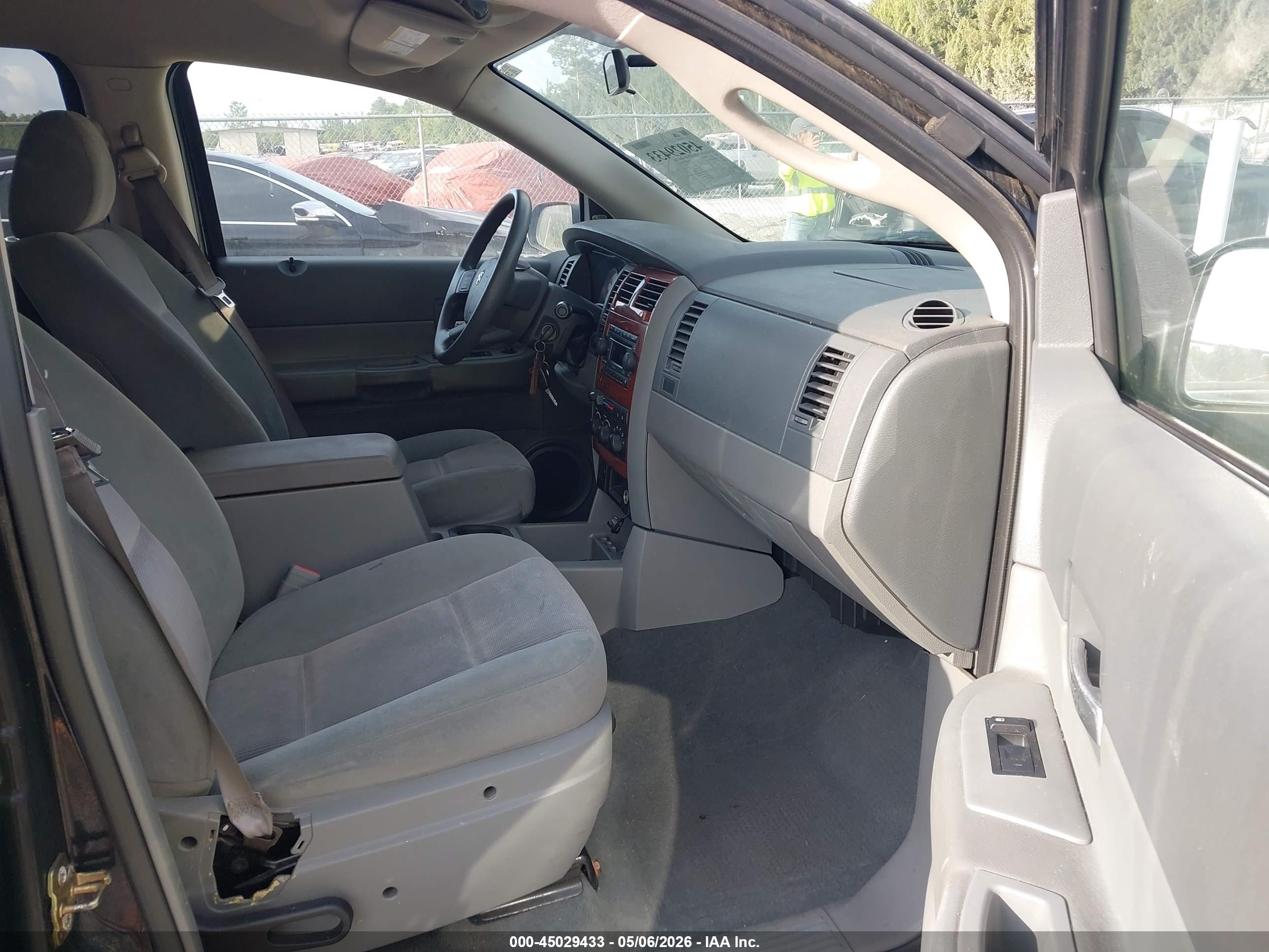 DODGE DURANGO image 5