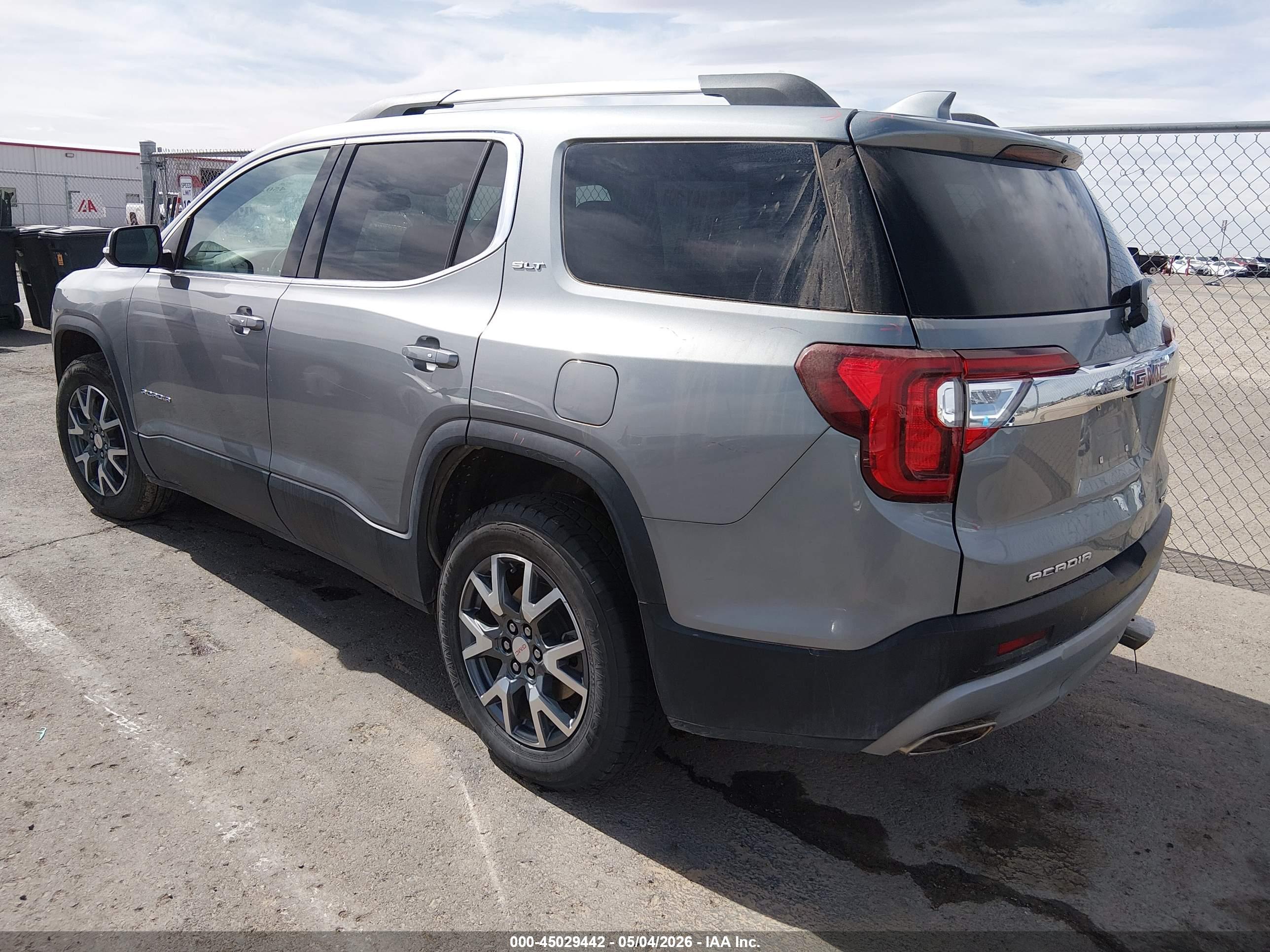 GMC ACADIA image 3