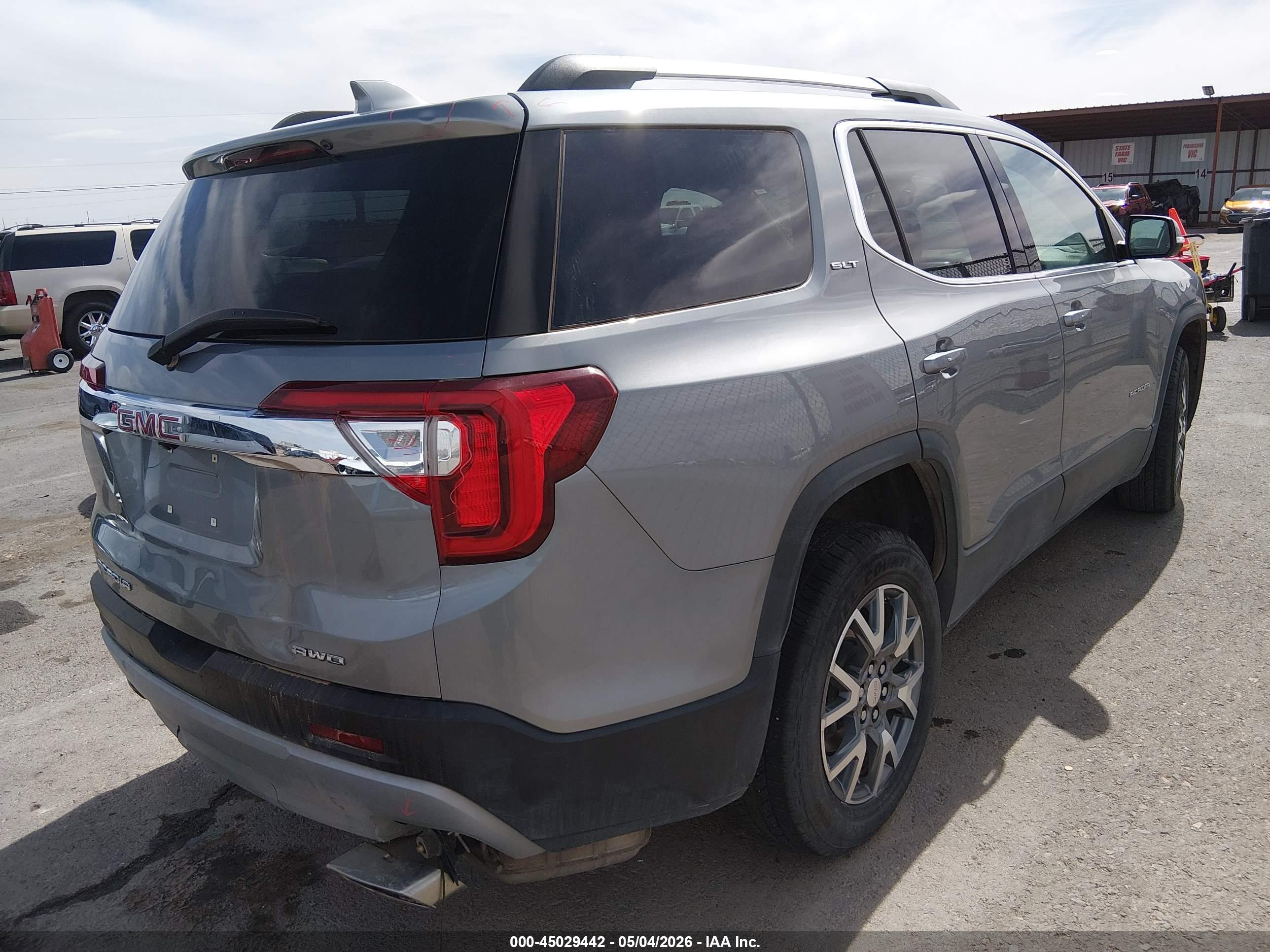 GMC ACADIA image 4