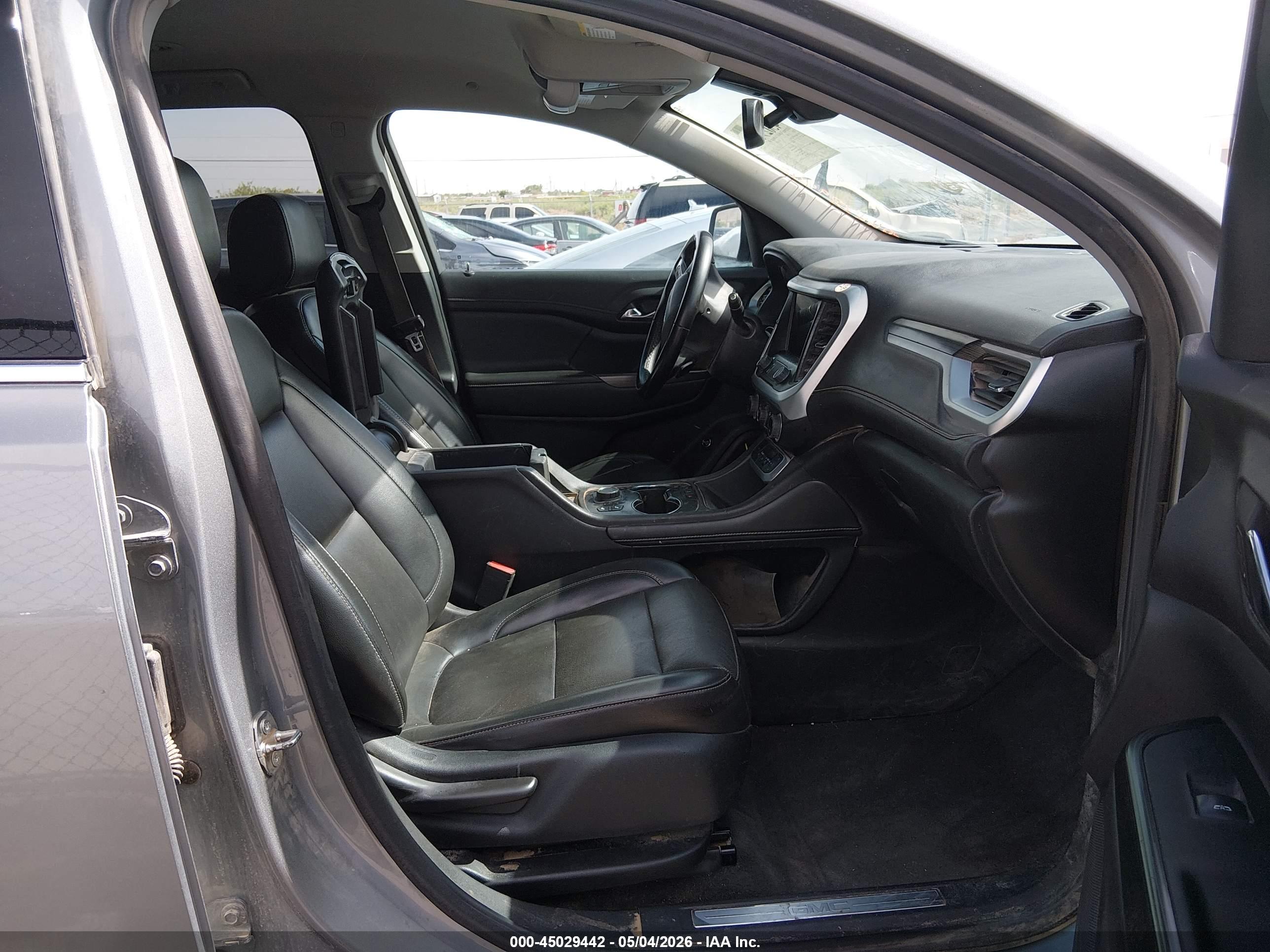 GMC ACADIA image 5