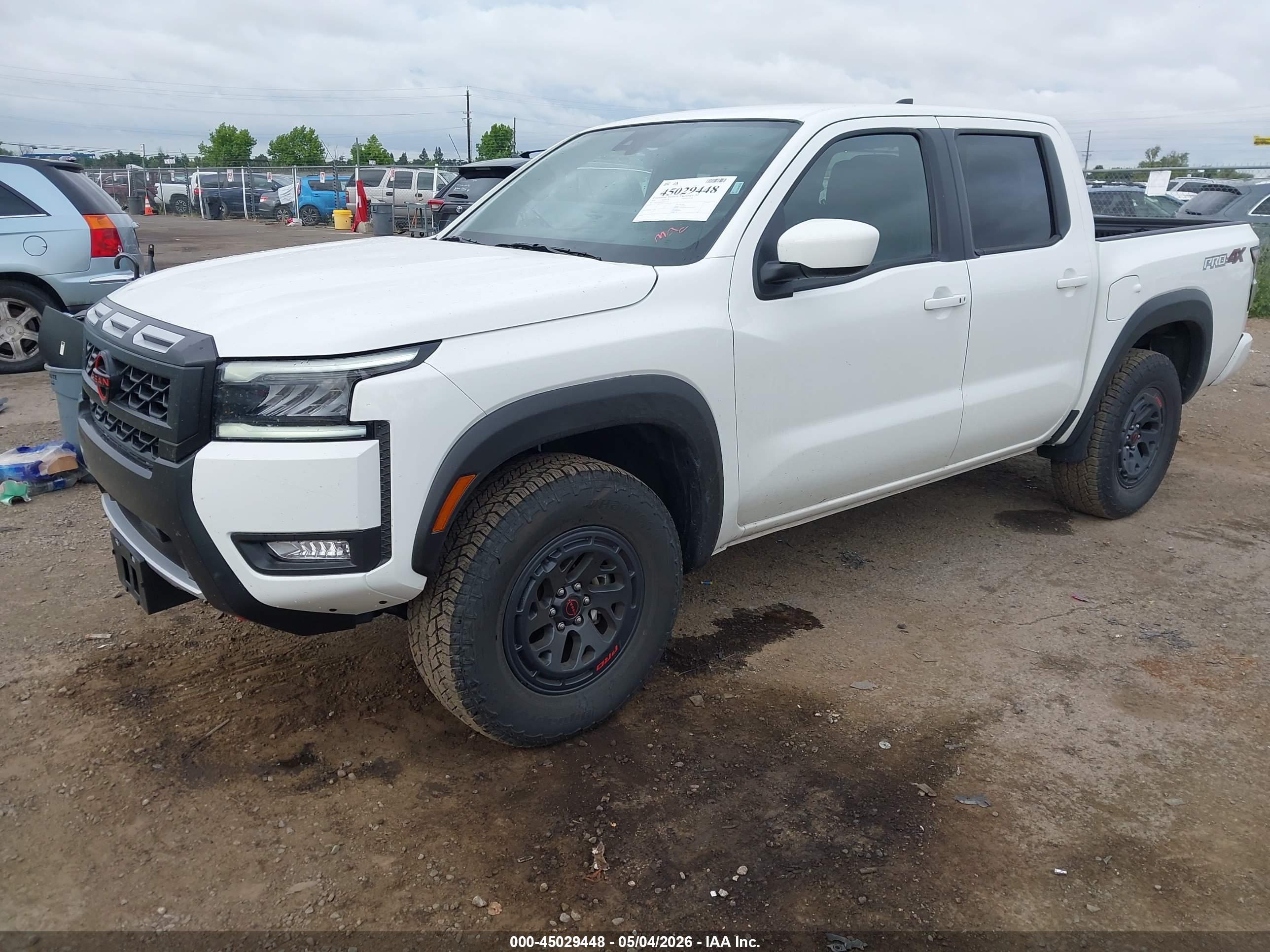 NISSAN FRONTIER image 2
