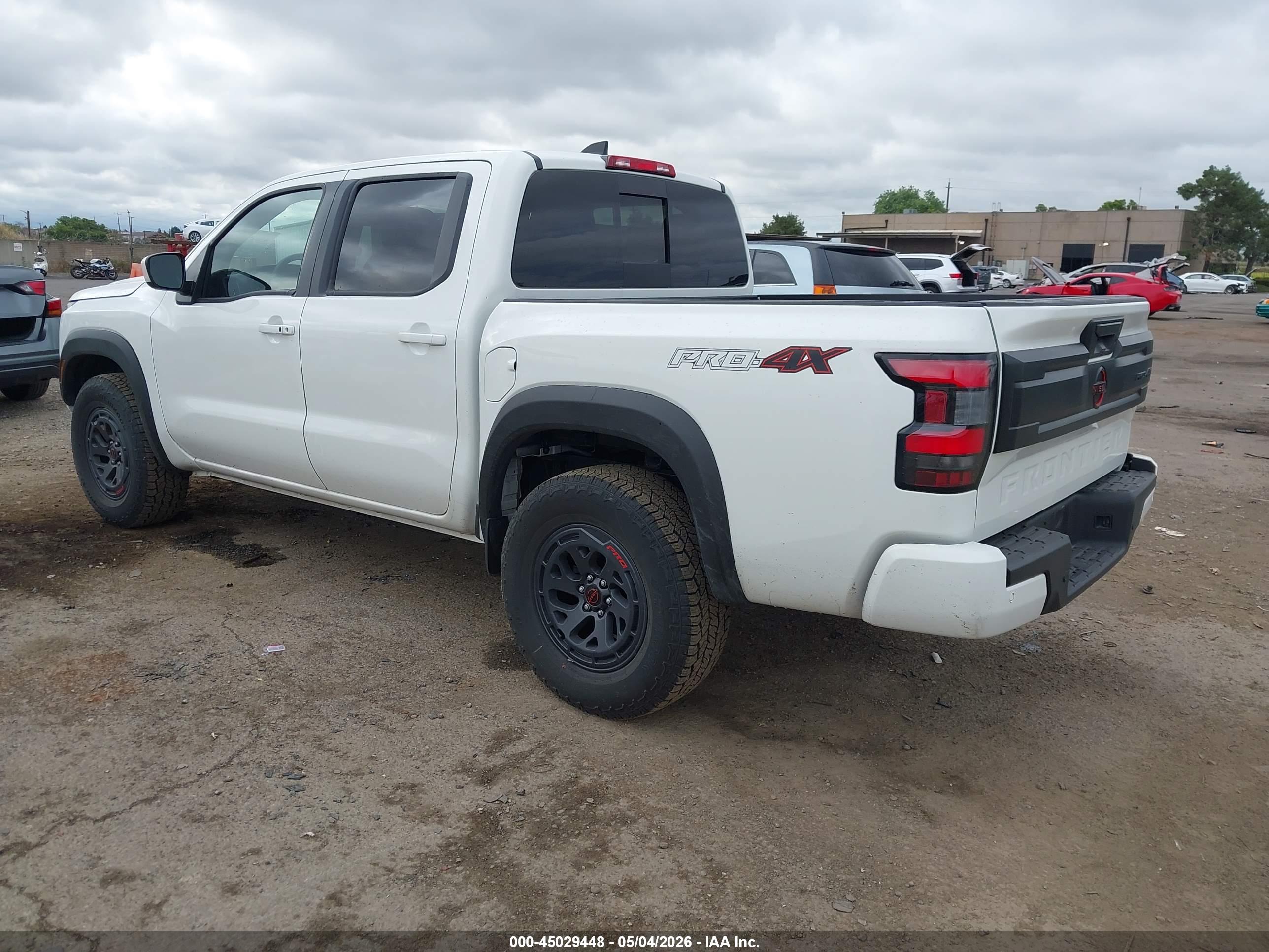 NISSAN FRONTIER image 3