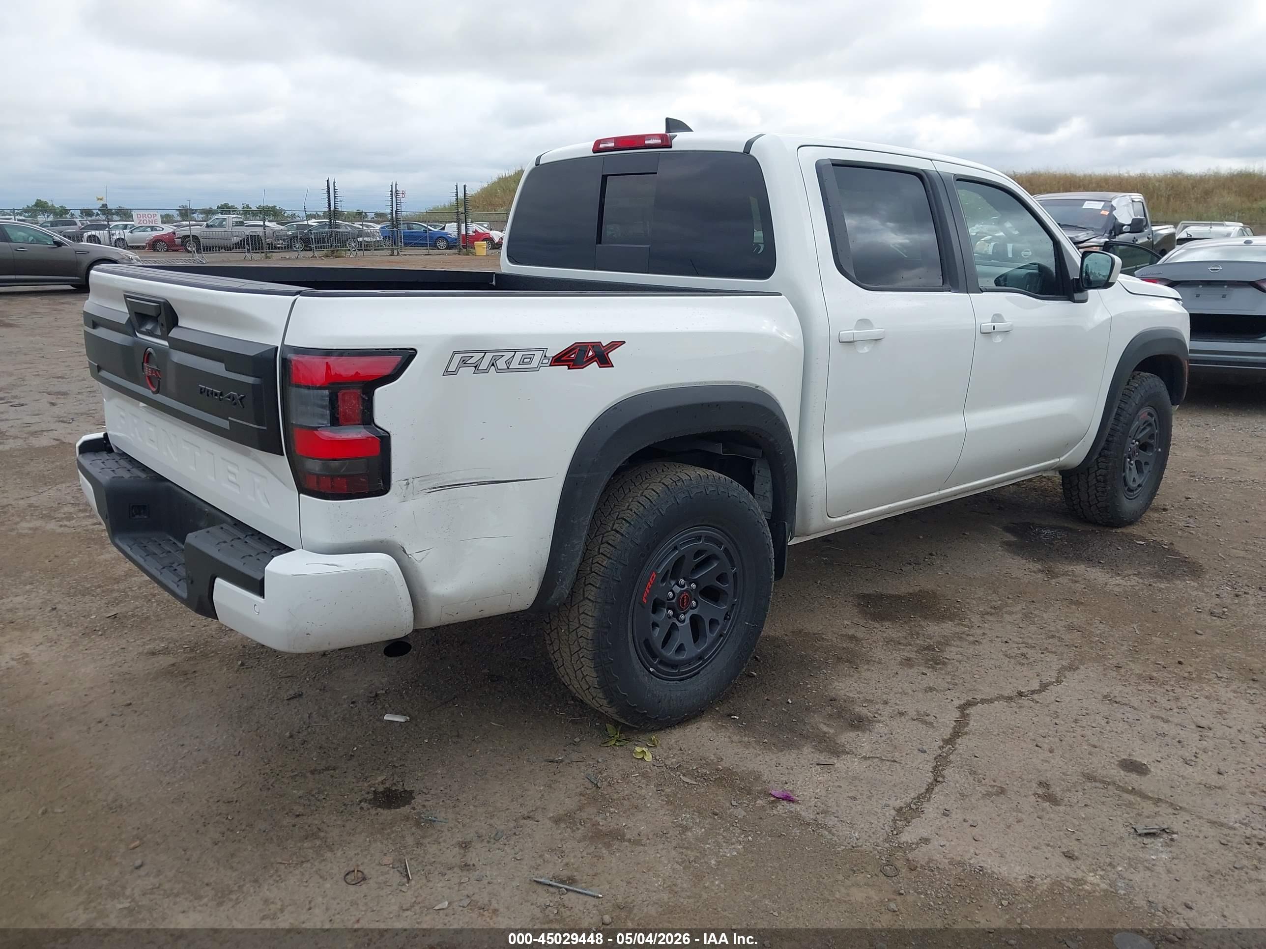 NISSAN FRONTIER image 4