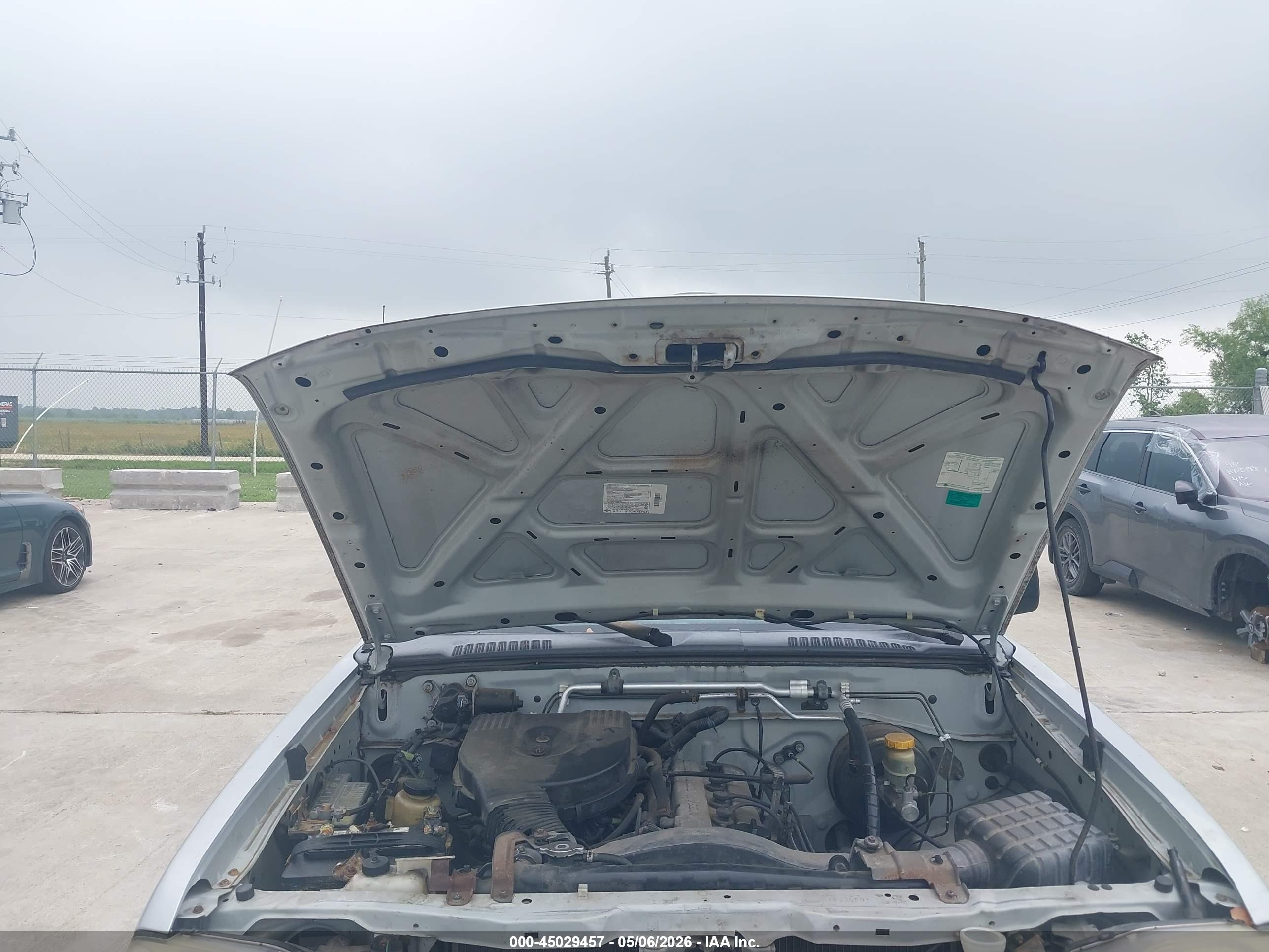 NISSAN FRONTIER image 10