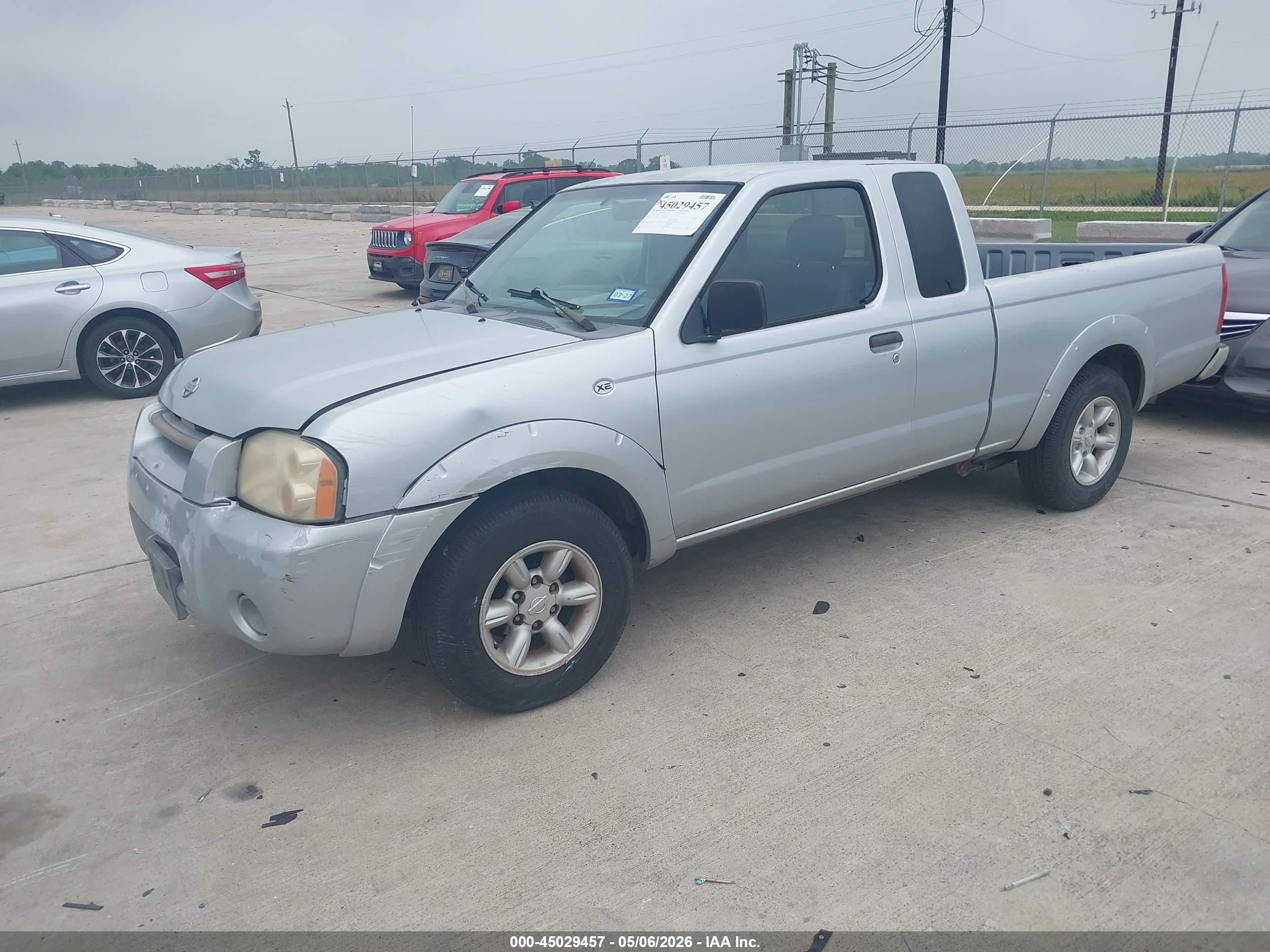 NISSAN FRONTIER image 2
