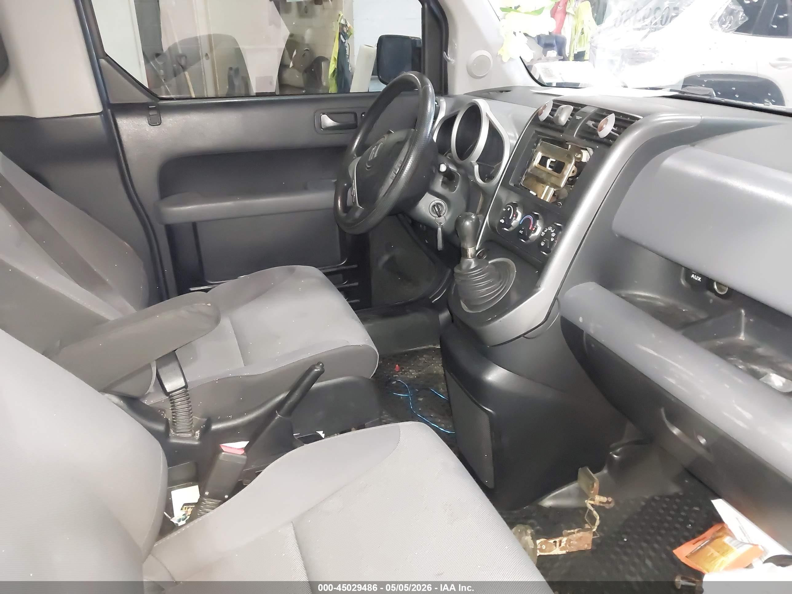 HONDA ELEMENT image 5
