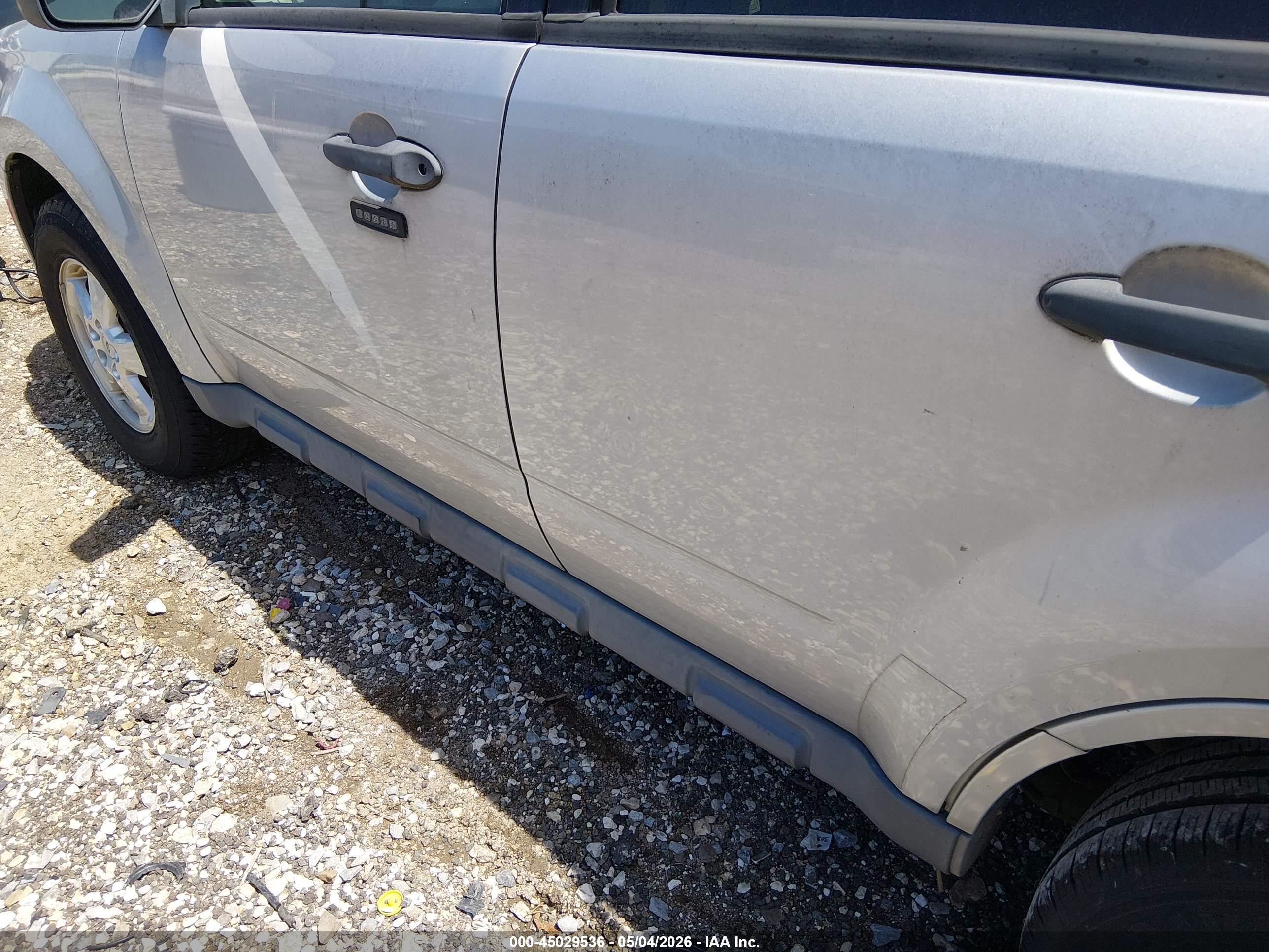 FORD ESCAPE image 6