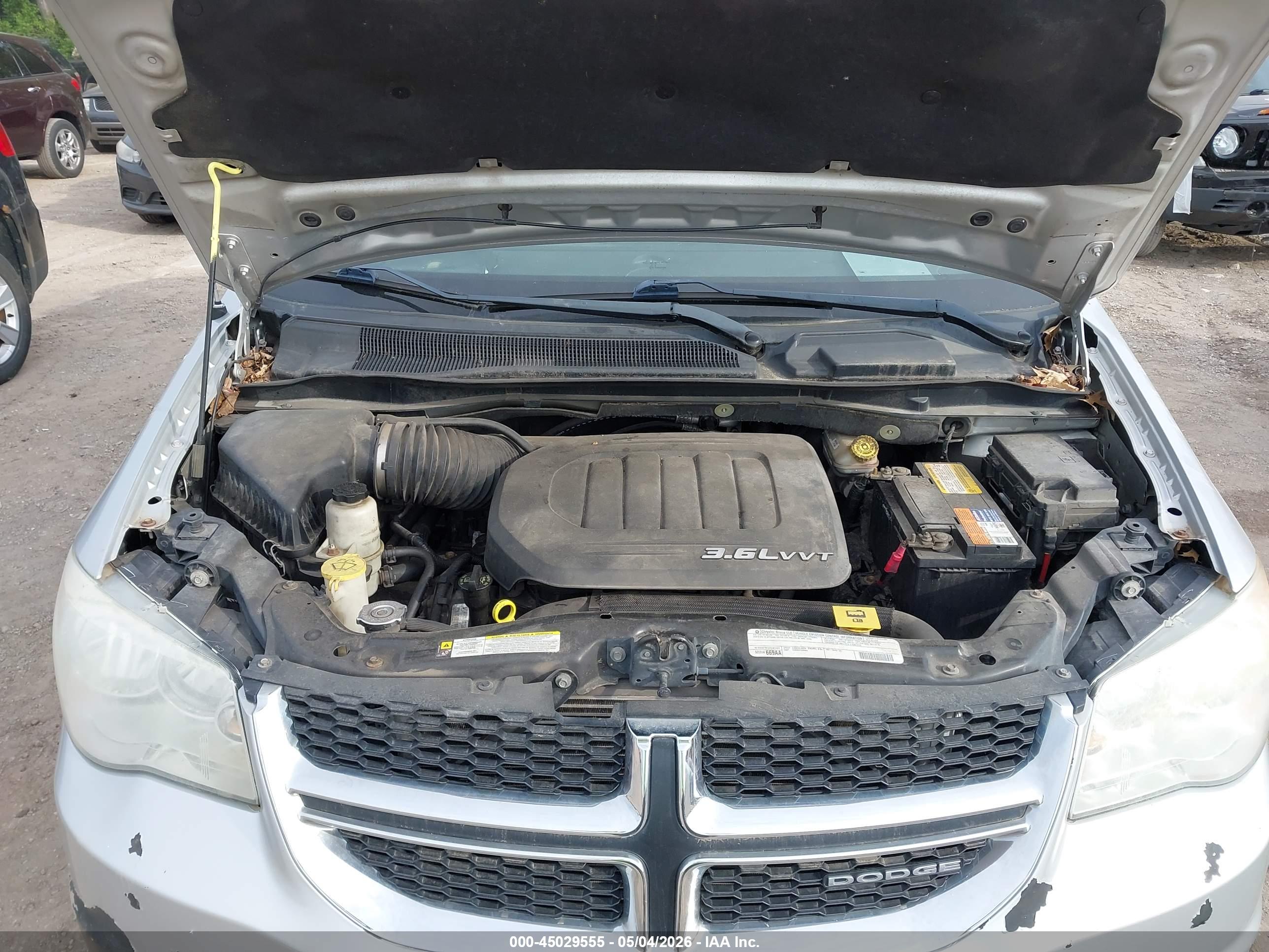 DODGE GRAND image 10