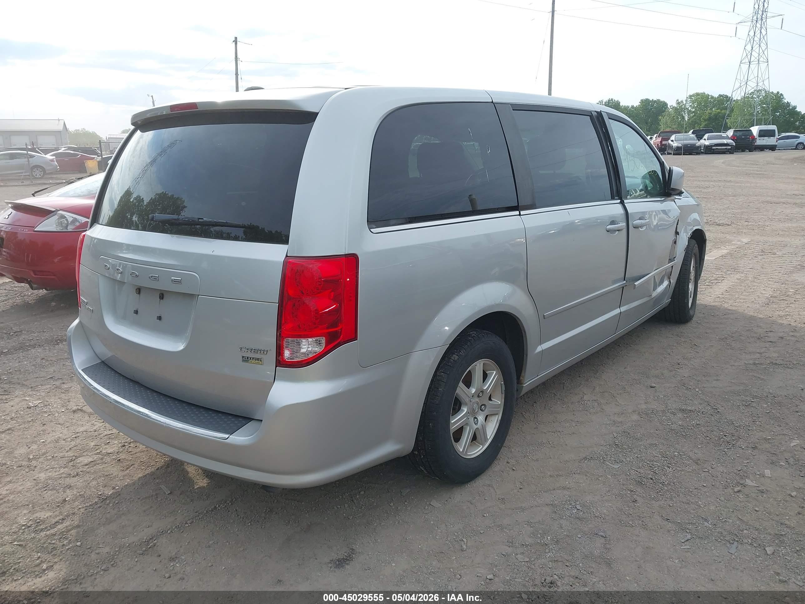 DODGE GRAND image 4