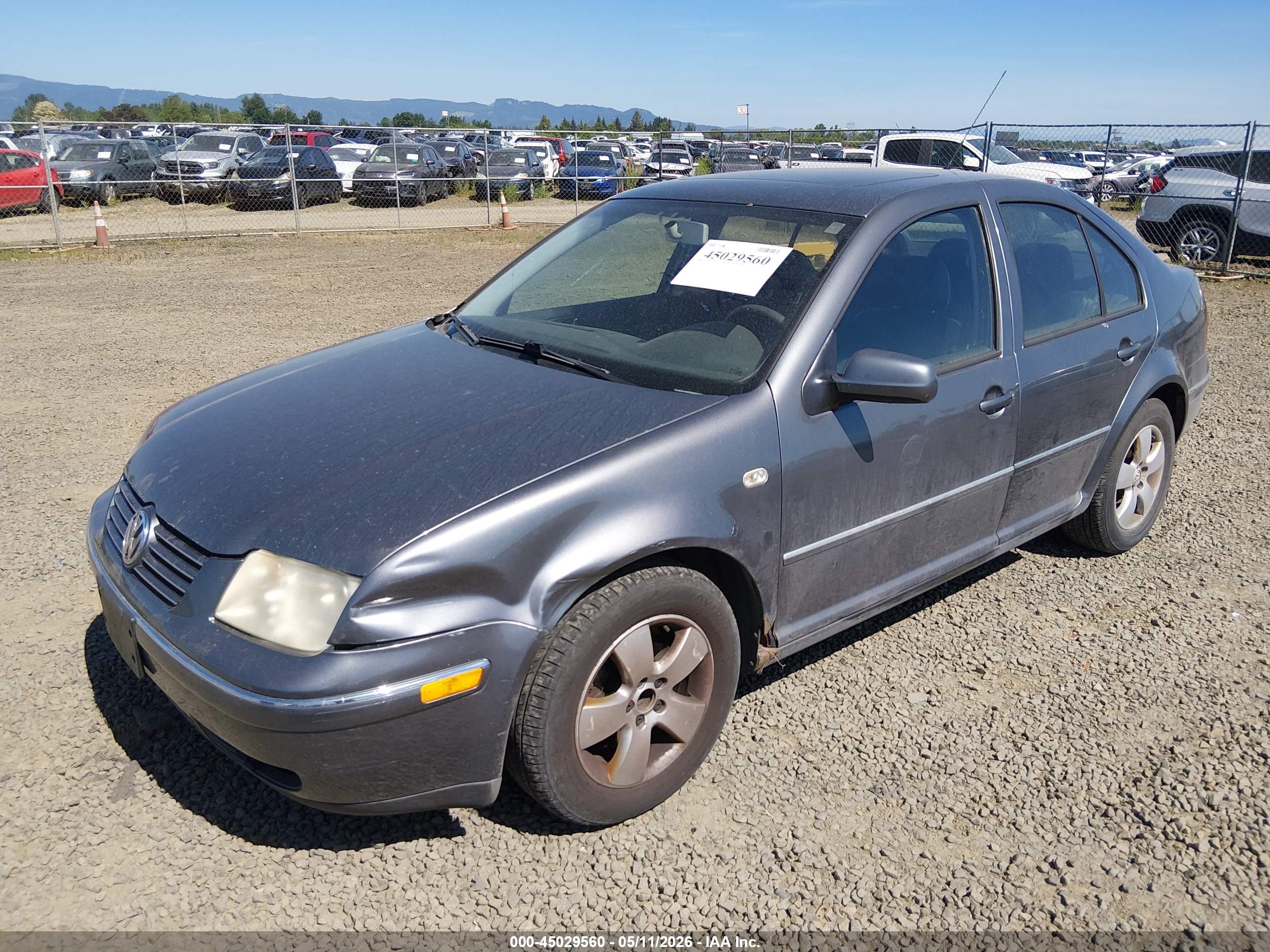 VOLKSWAGEN JETTA image 2