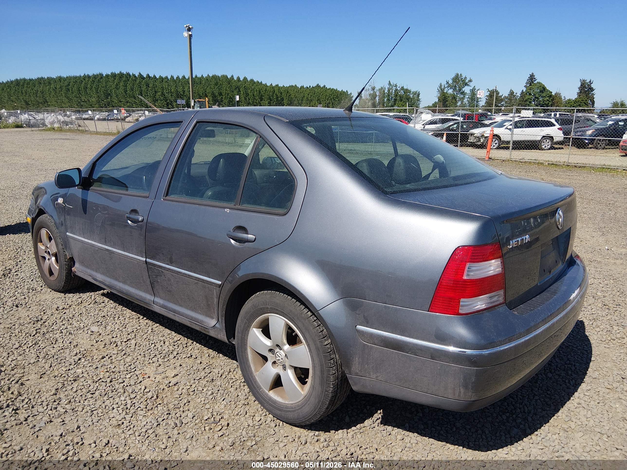 VOLKSWAGEN JETTA image 3