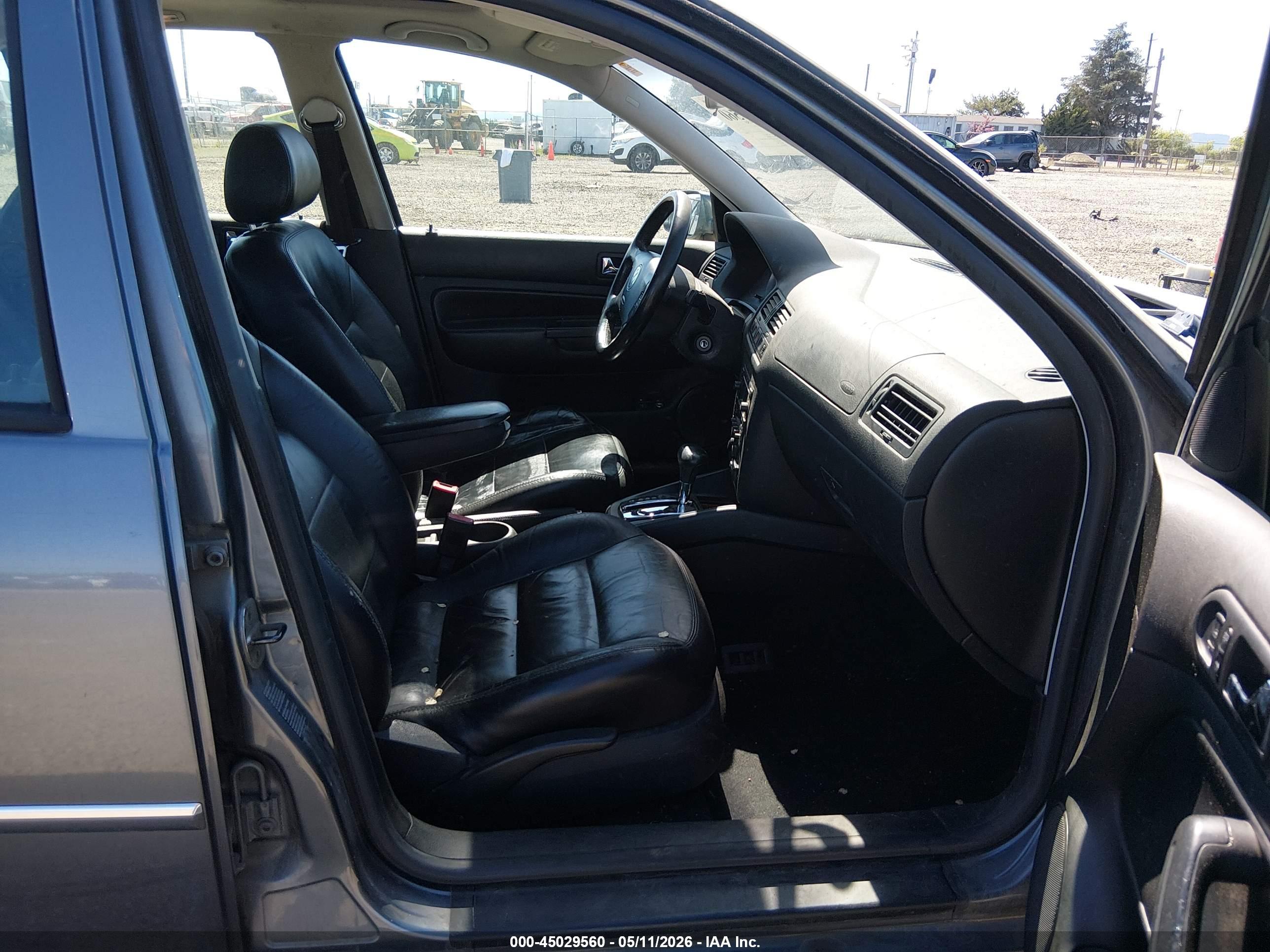 VOLKSWAGEN JETTA image 5