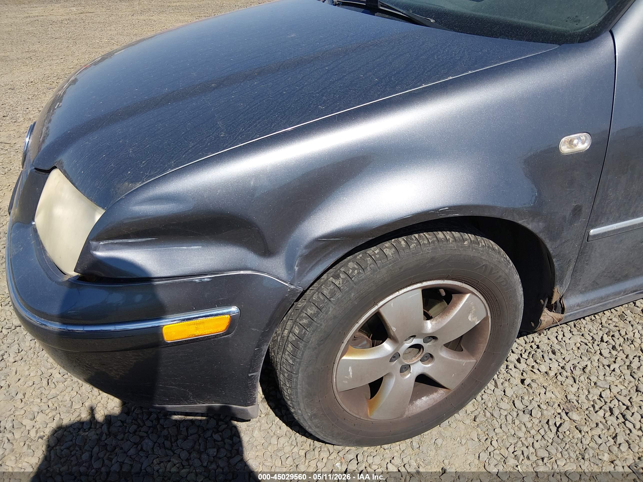 VOLKSWAGEN JETTA image 6