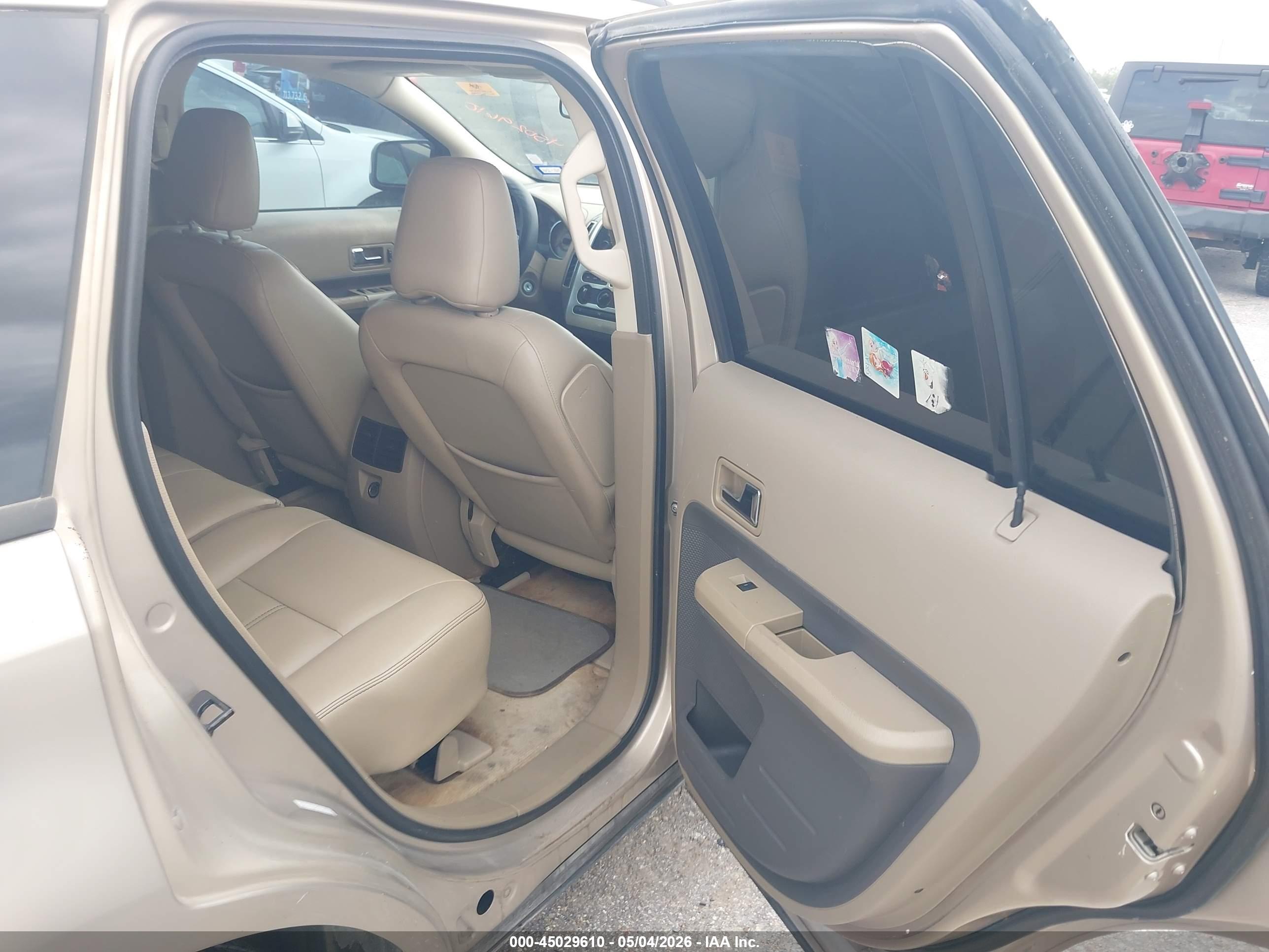 FORD EDGE image 8