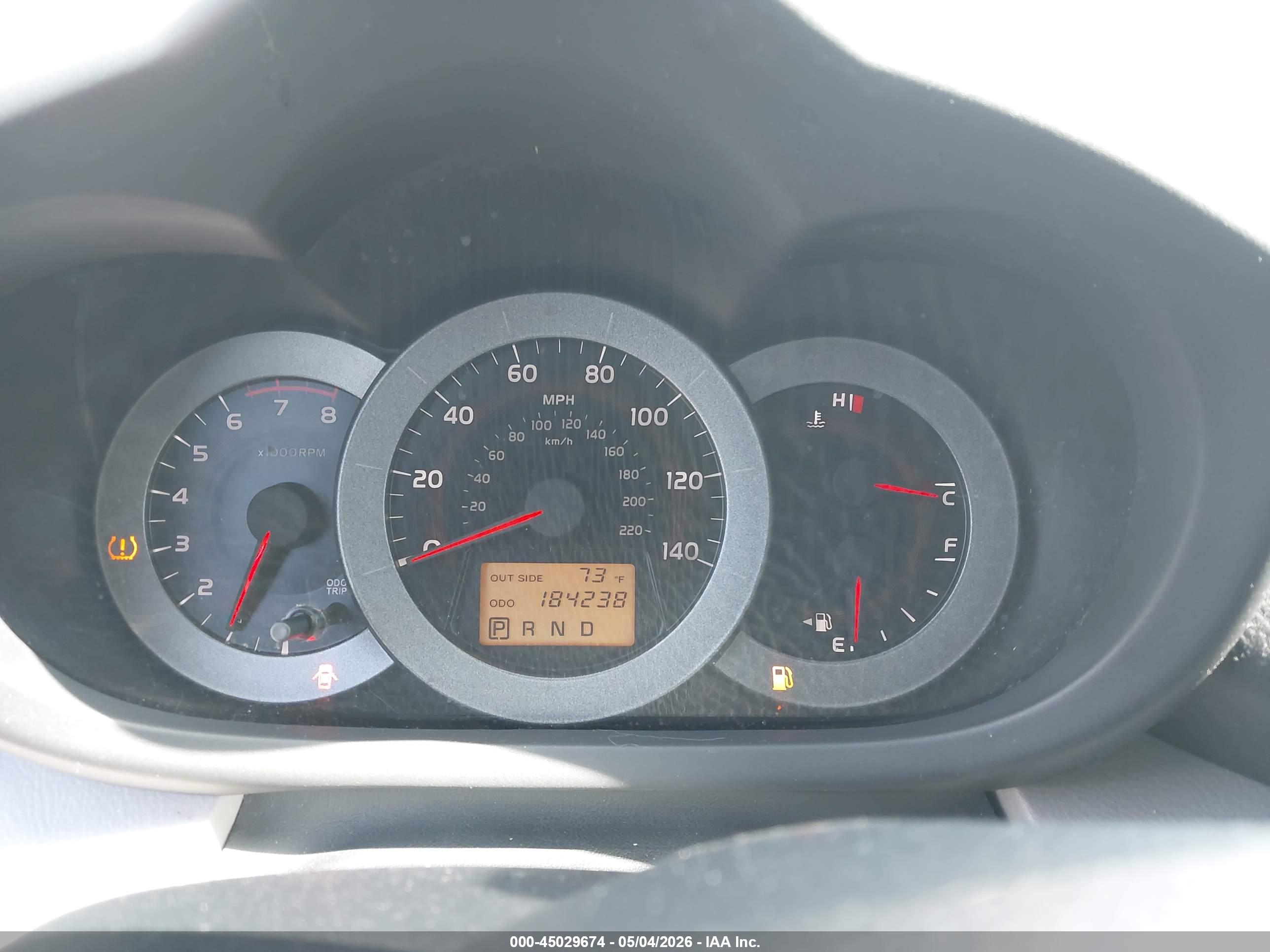 TOYOTA RAV4 image 7