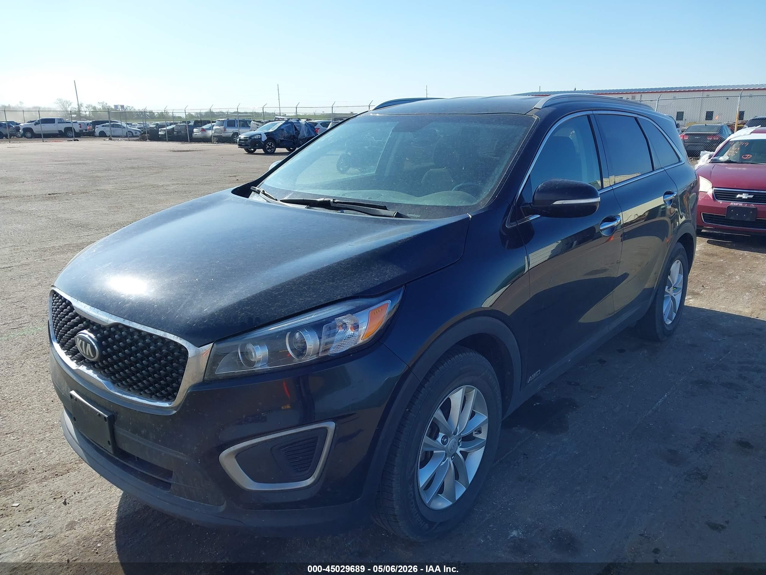 KIA SORENTO image 2