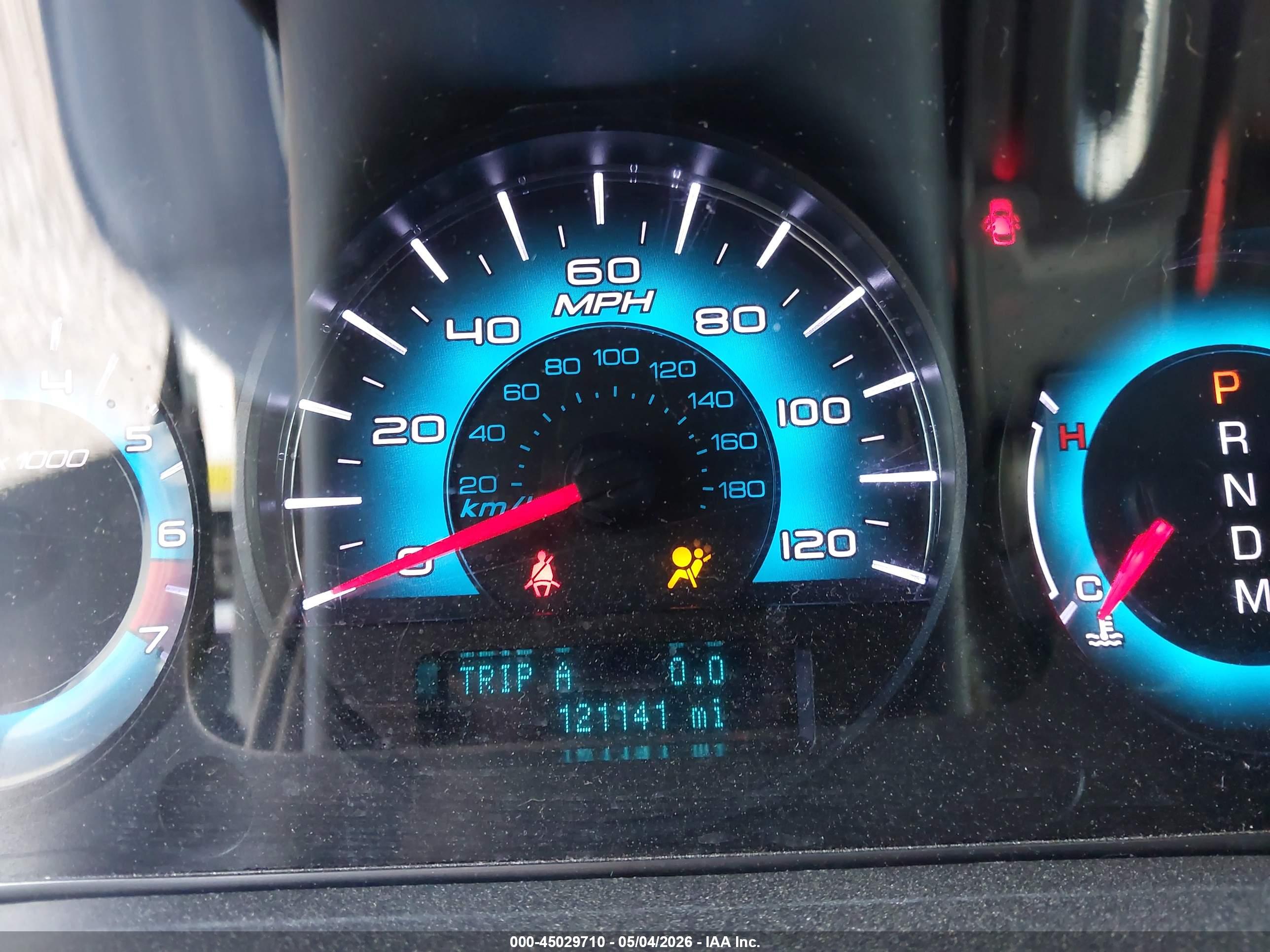 FORD FUSION image 7