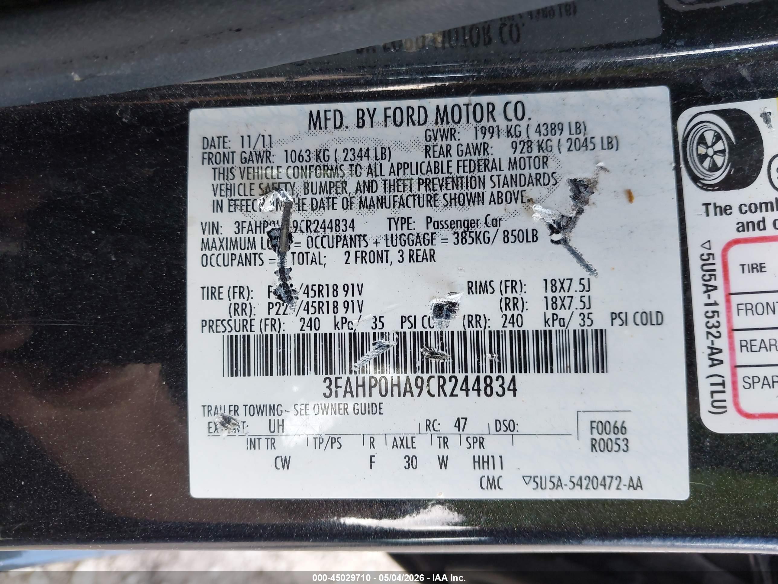 FORD FUSION image 9