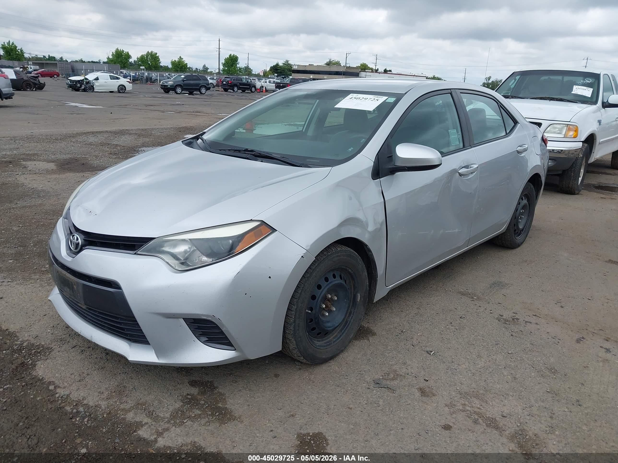 TOYOTA COROLLA image 2