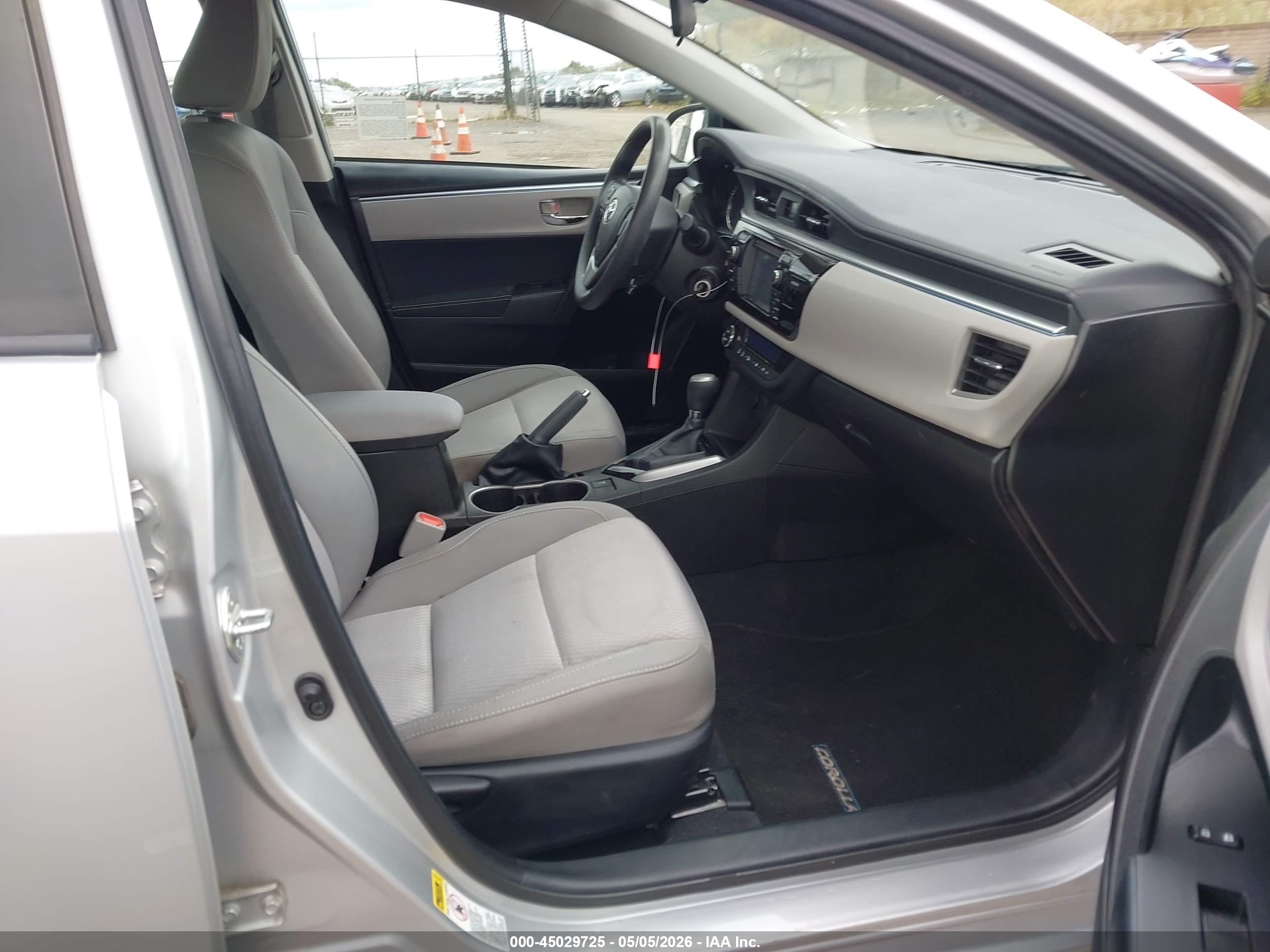 TOYOTA COROLLA image 5