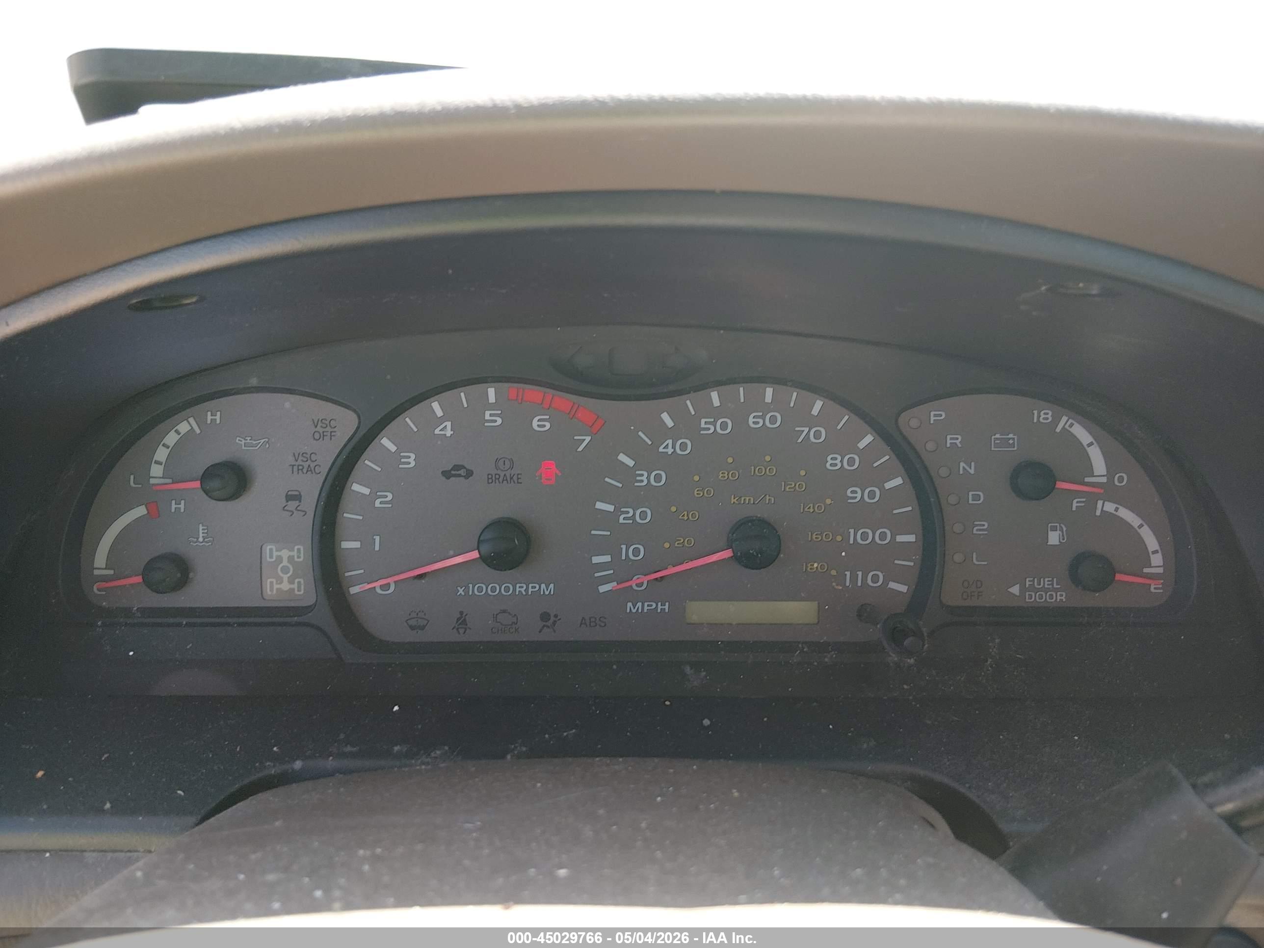 TOYOTA SEQUOIA image 7