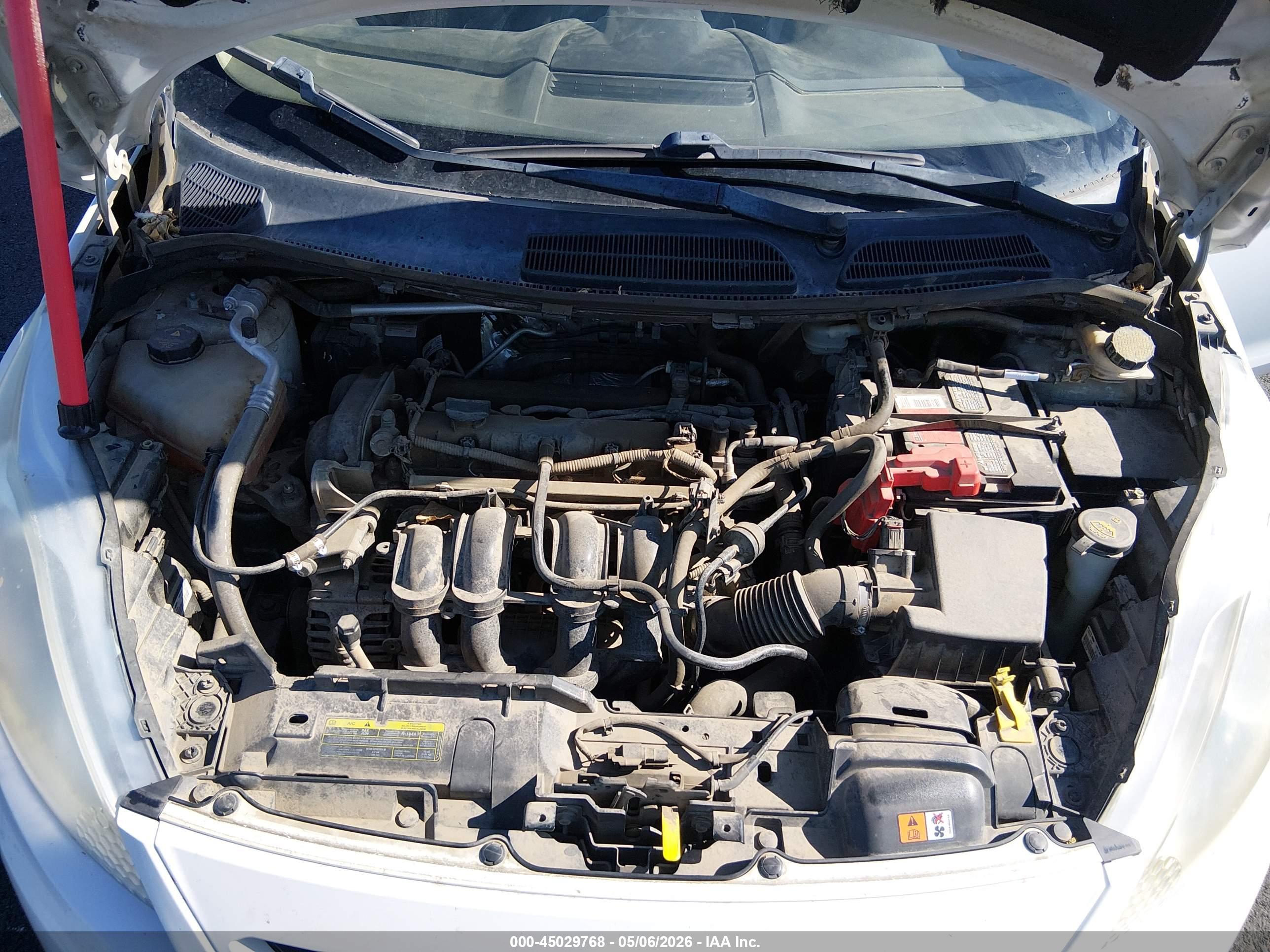 FORD FIESTA image 10