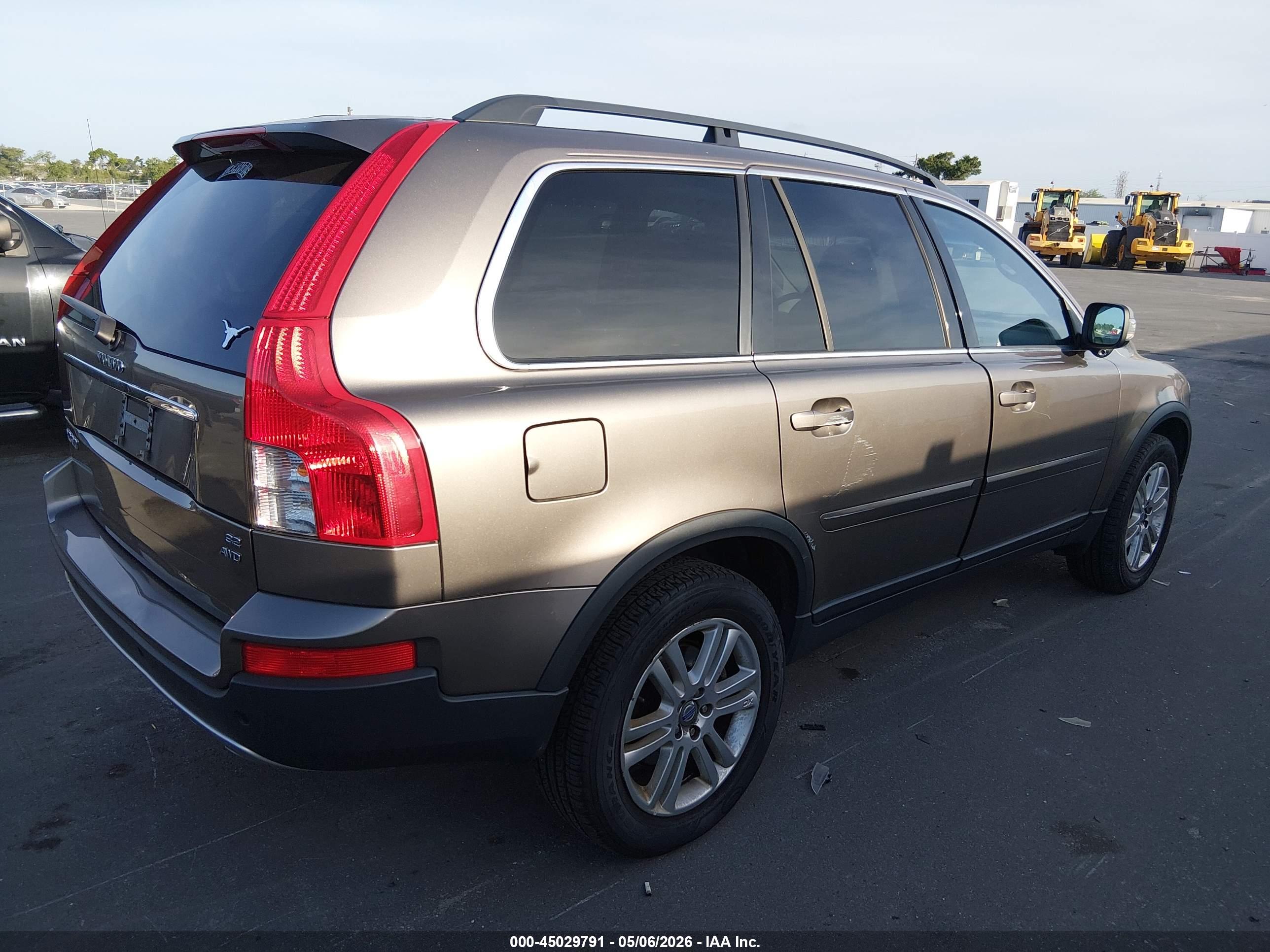 VOLVO XC90 image 4