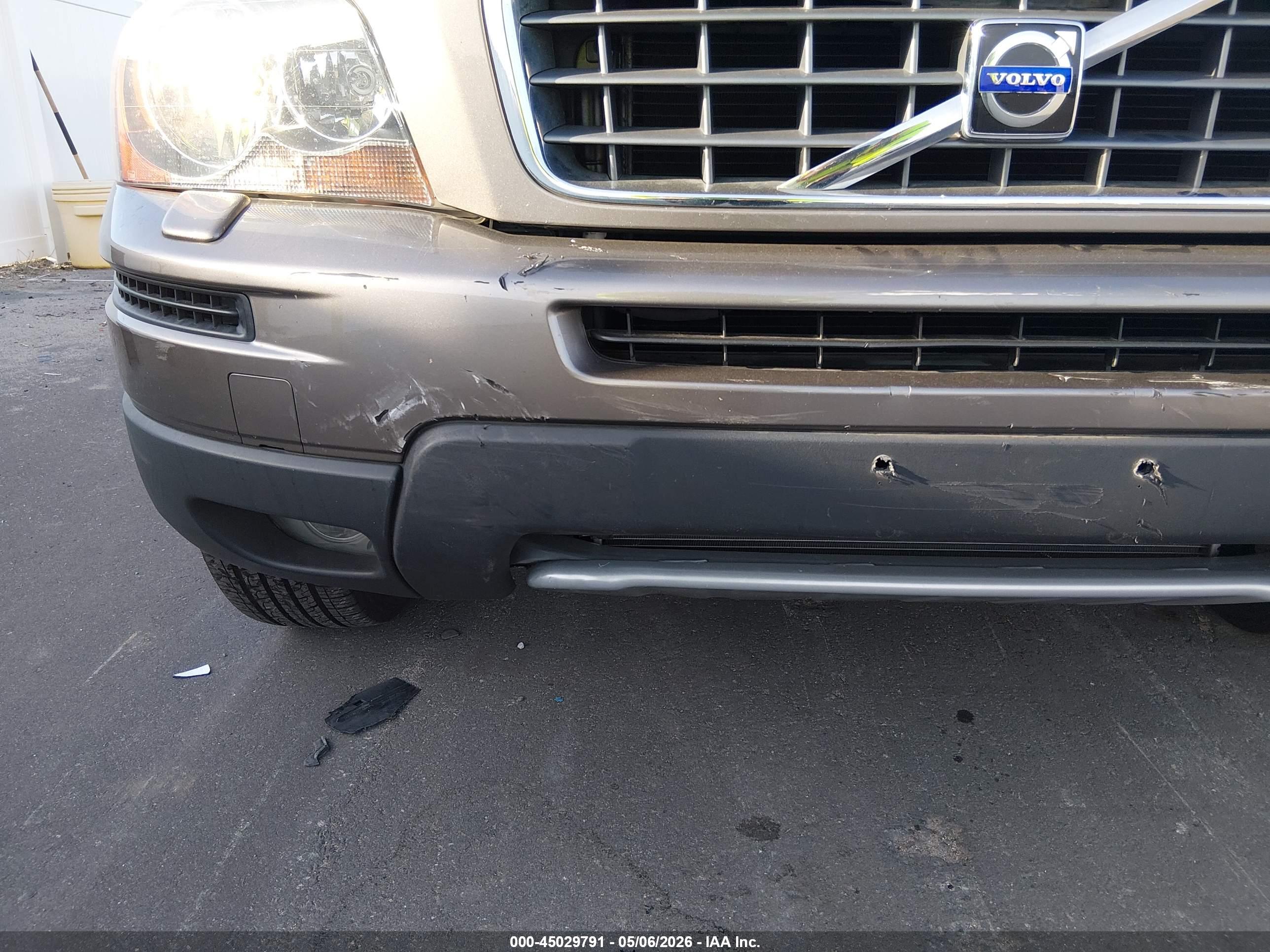 VOLVO XC90 image 6