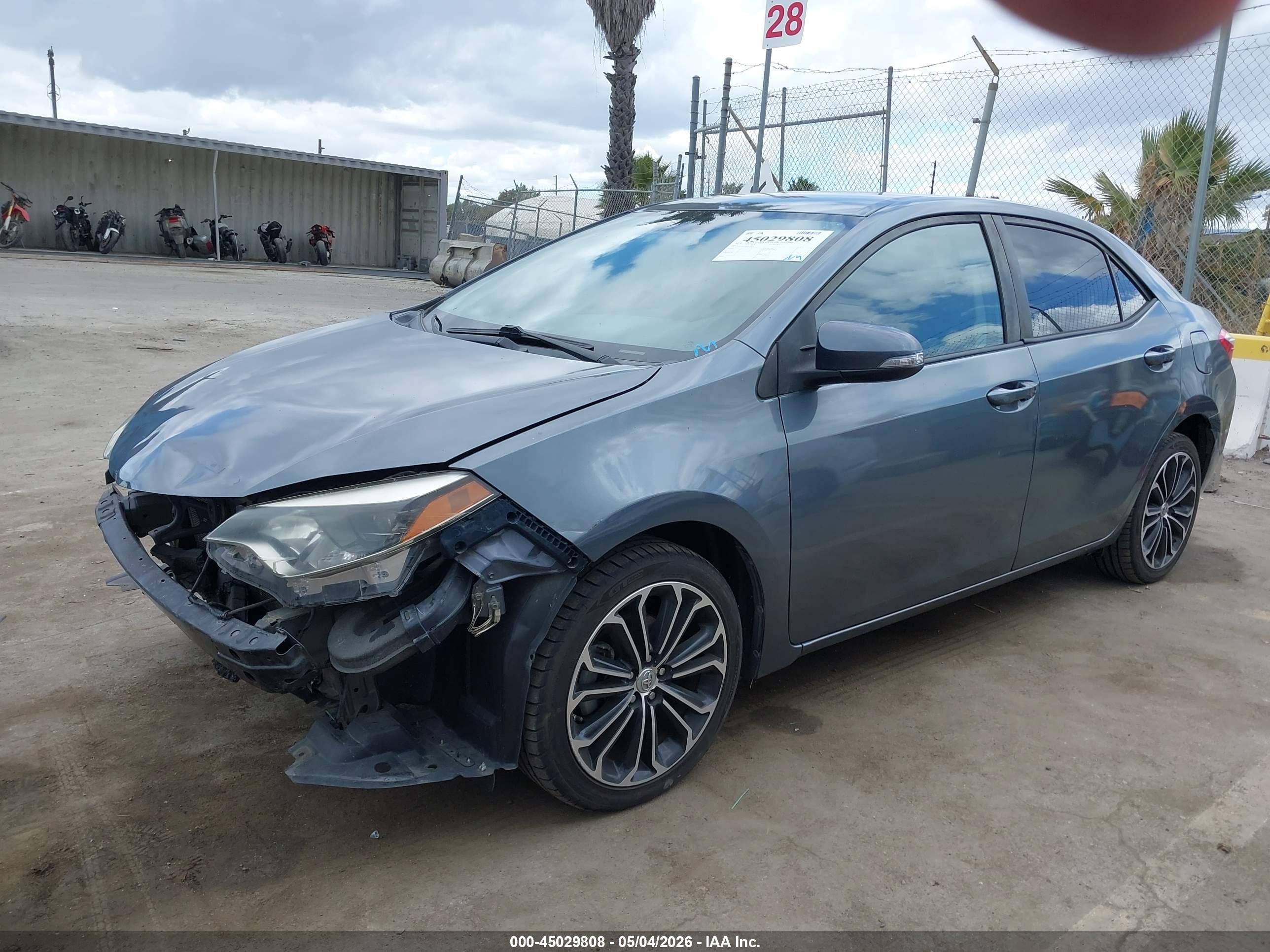 TOYOTA COROLLA image 2