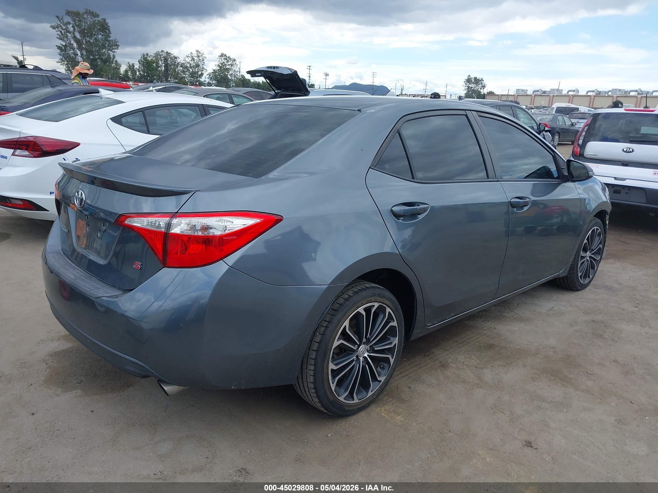TOYOTA COROLLA image 4