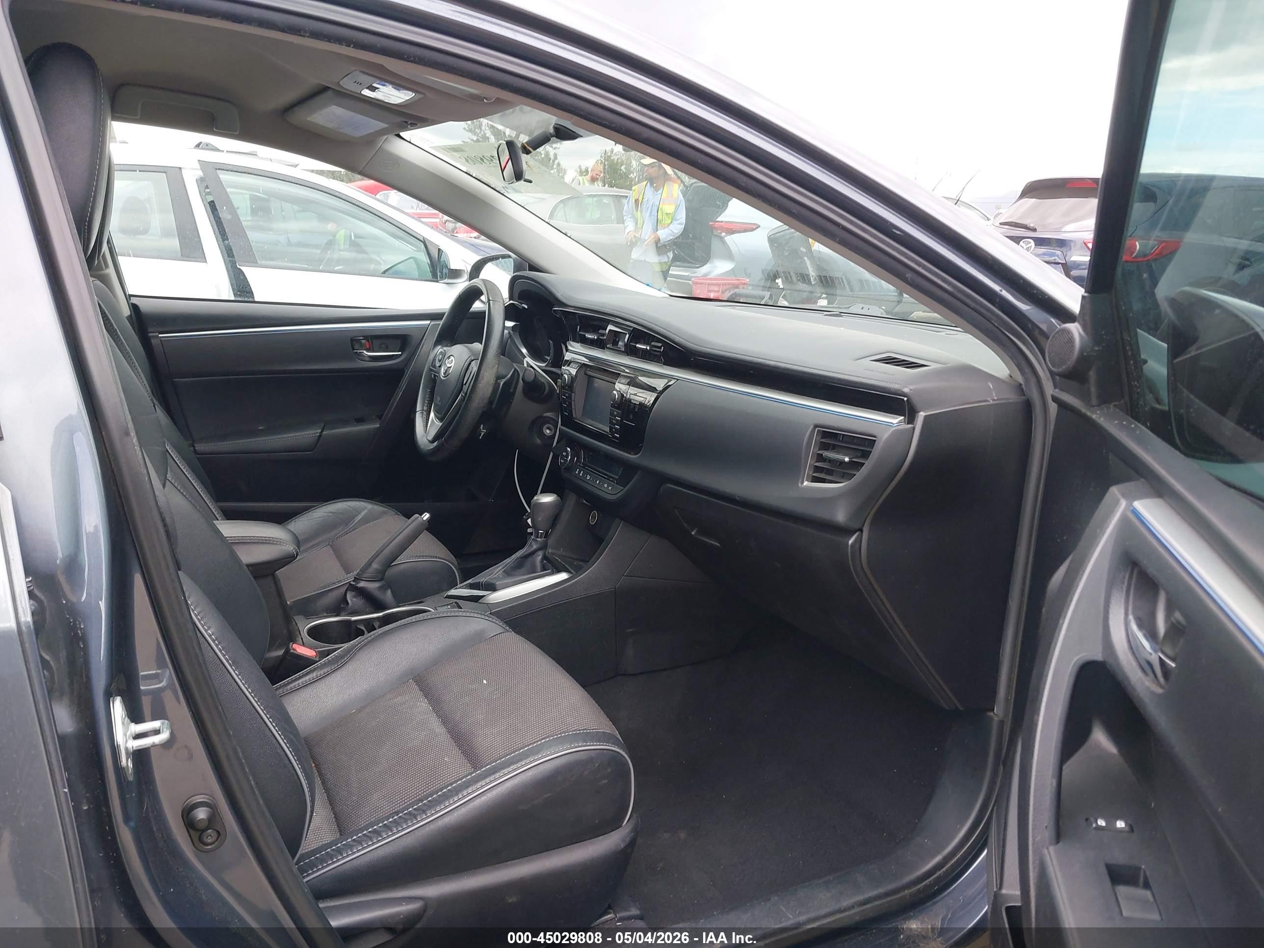 TOYOTA COROLLA image 5