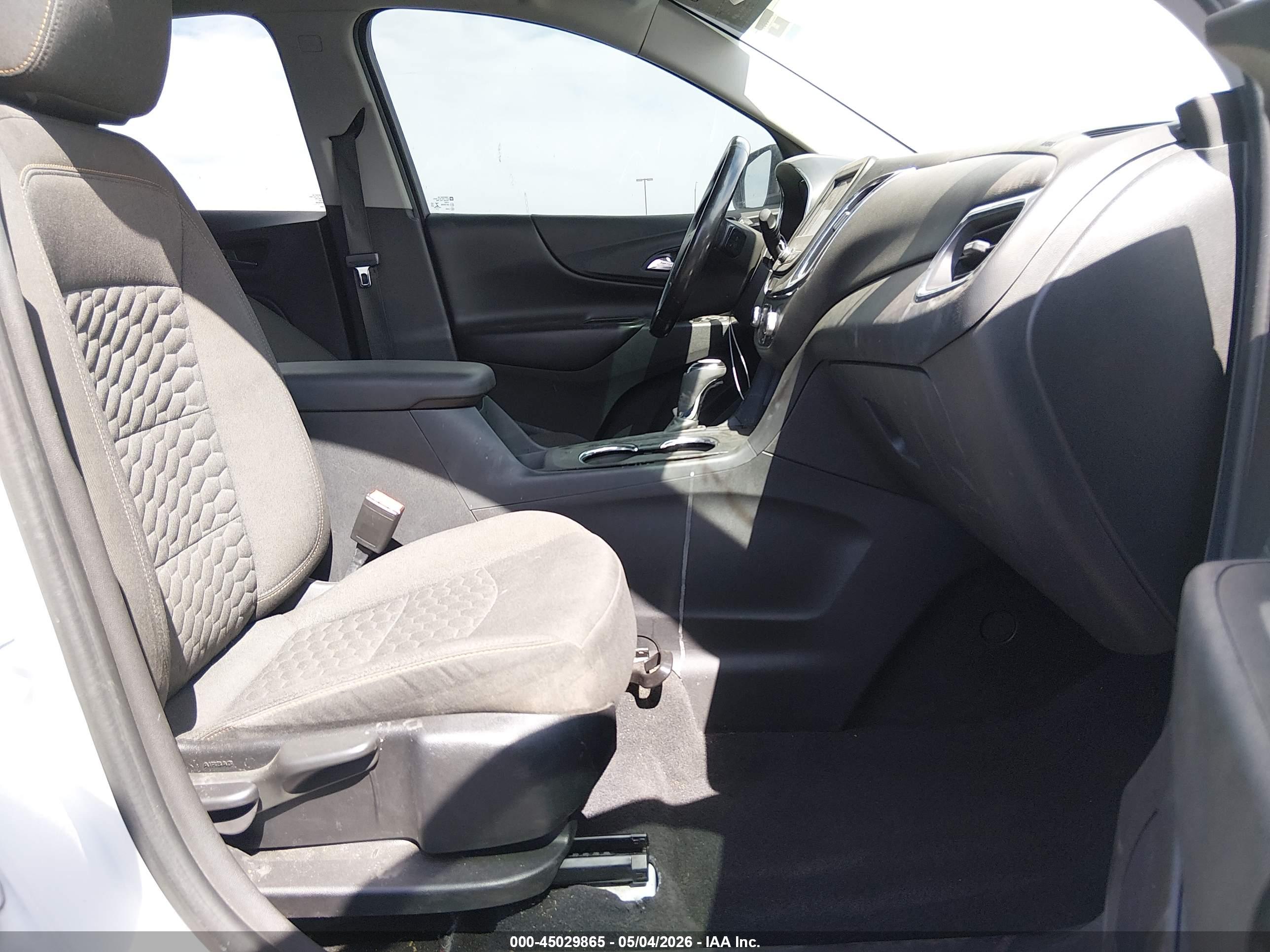 CHEVROLET EQUINOX image 5
