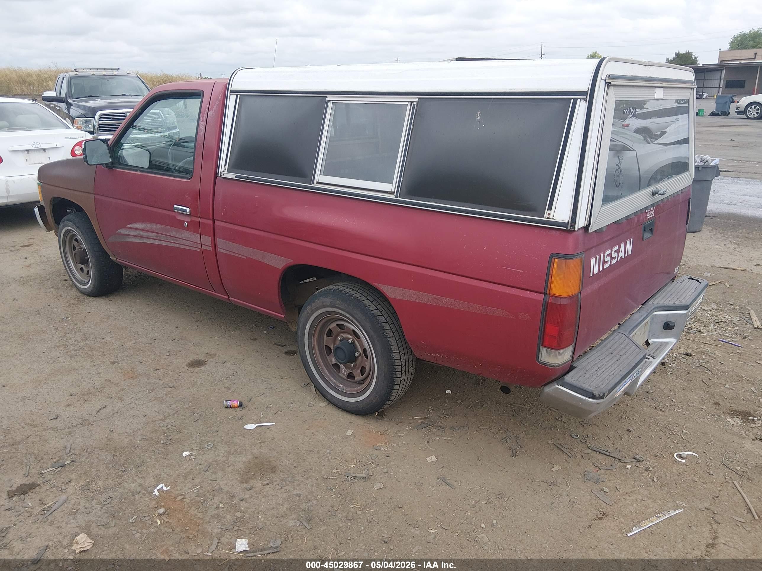 NISSAN TRUCK image 3