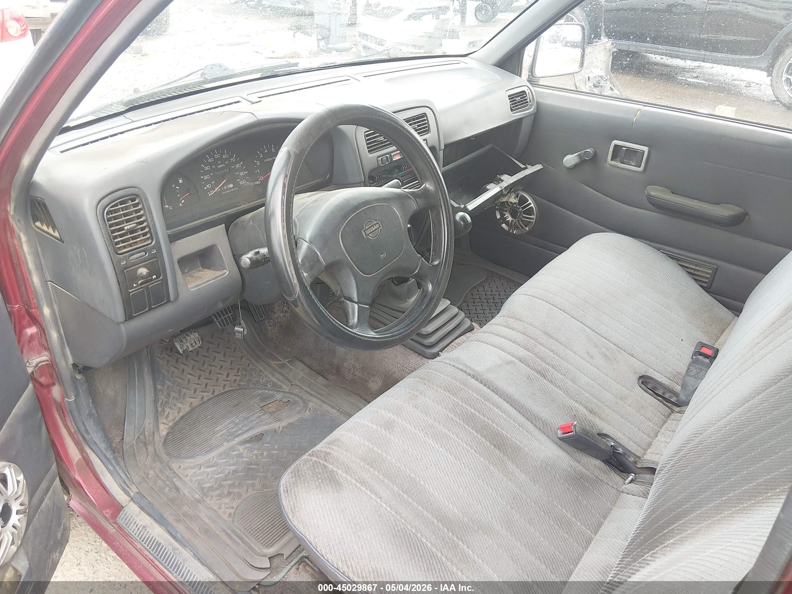 NISSAN TRUCK image 5