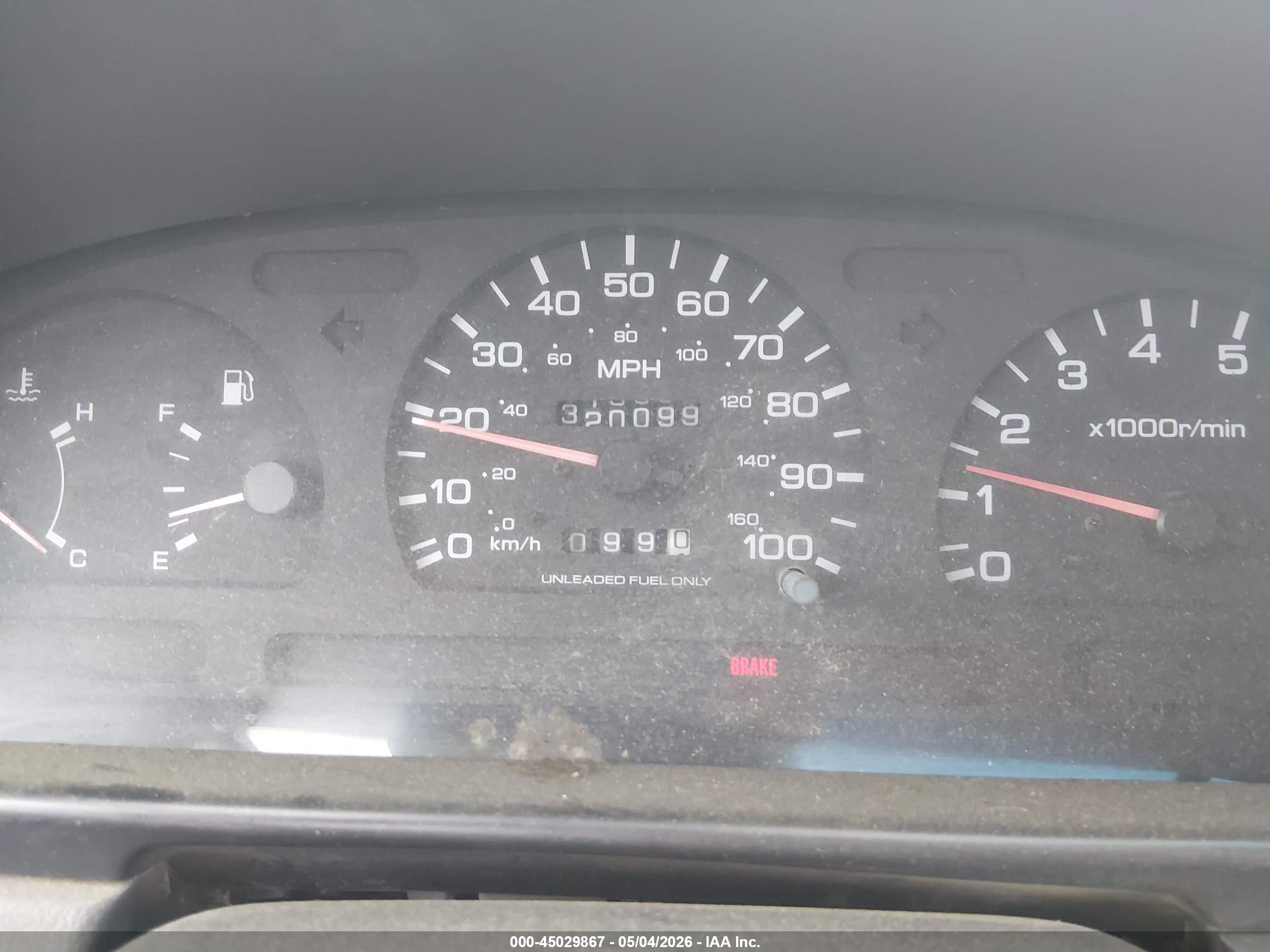 NISSAN TRUCK image 7