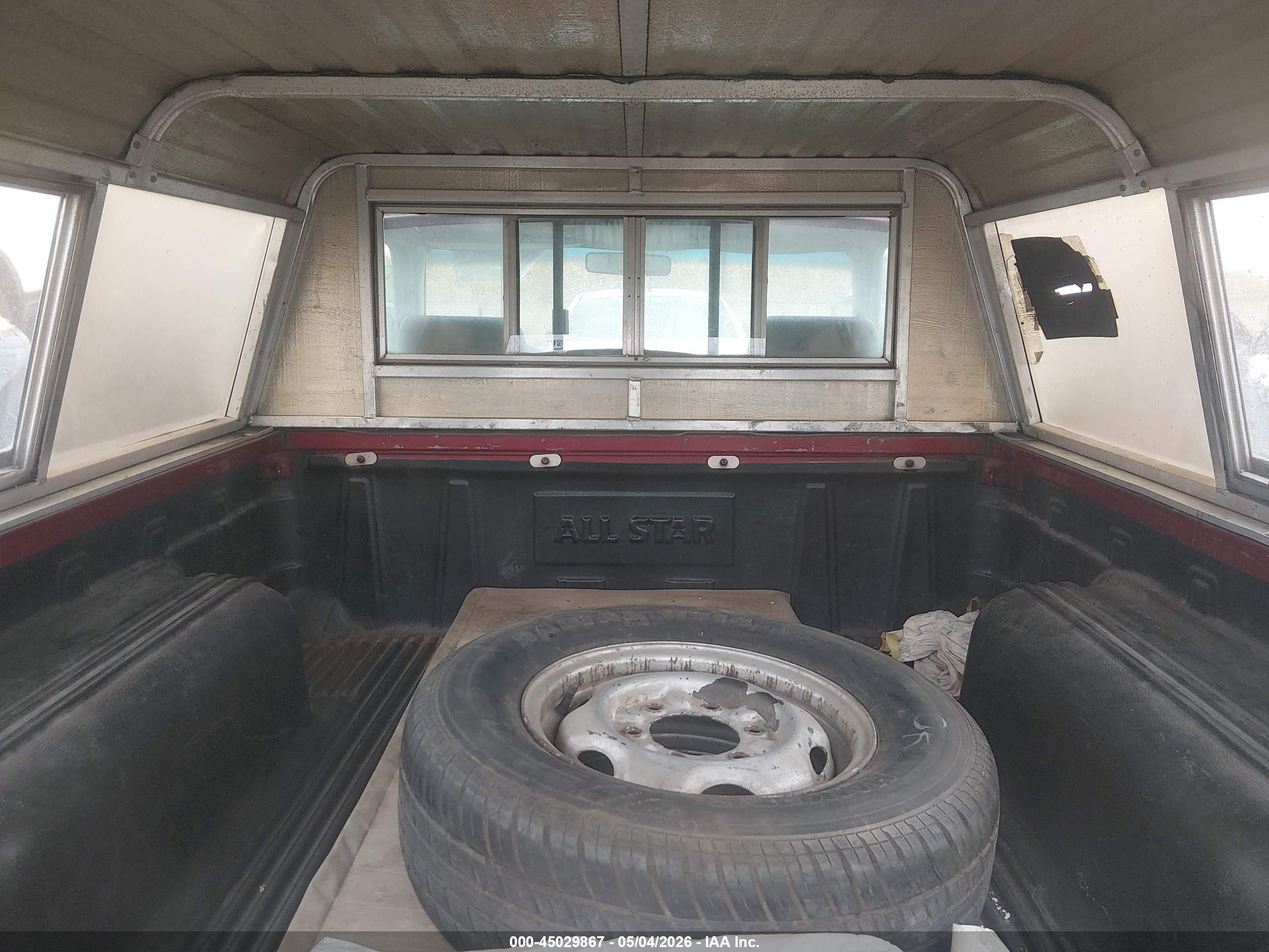NISSAN TRUCK image 8