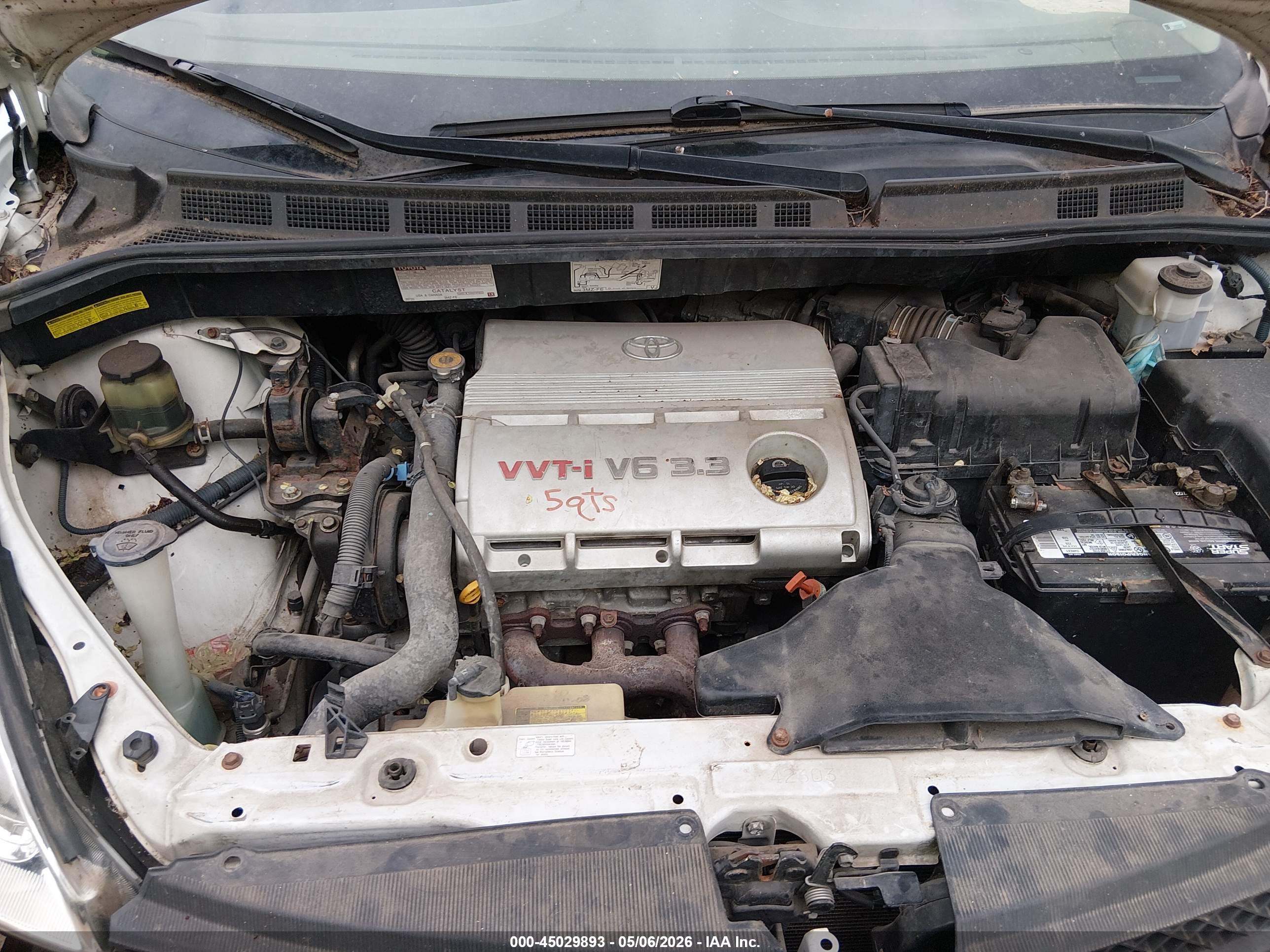 TOYOTA SIENNA image 10