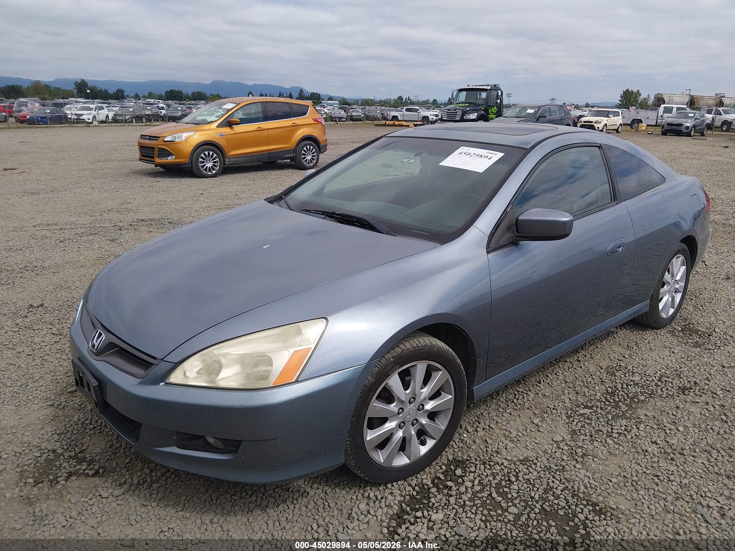 HONDA ACCORD image 2