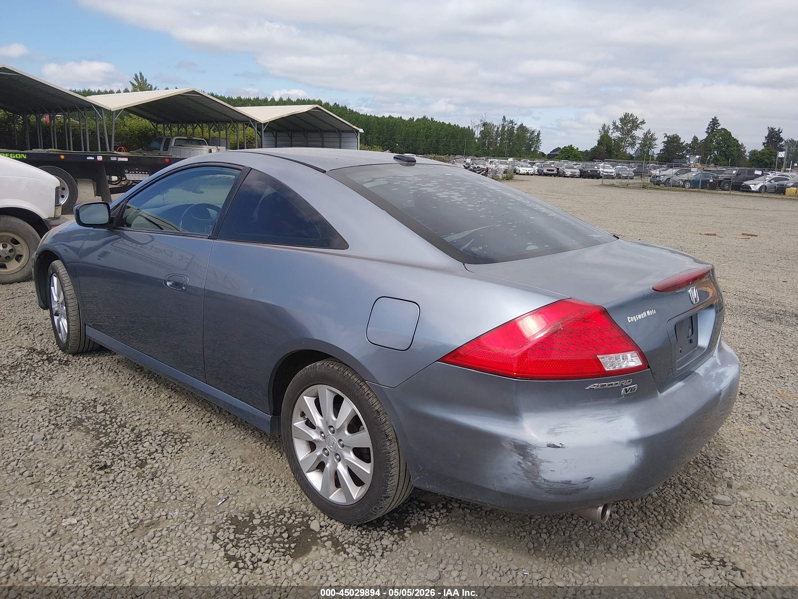 HONDA ACCORD image 3