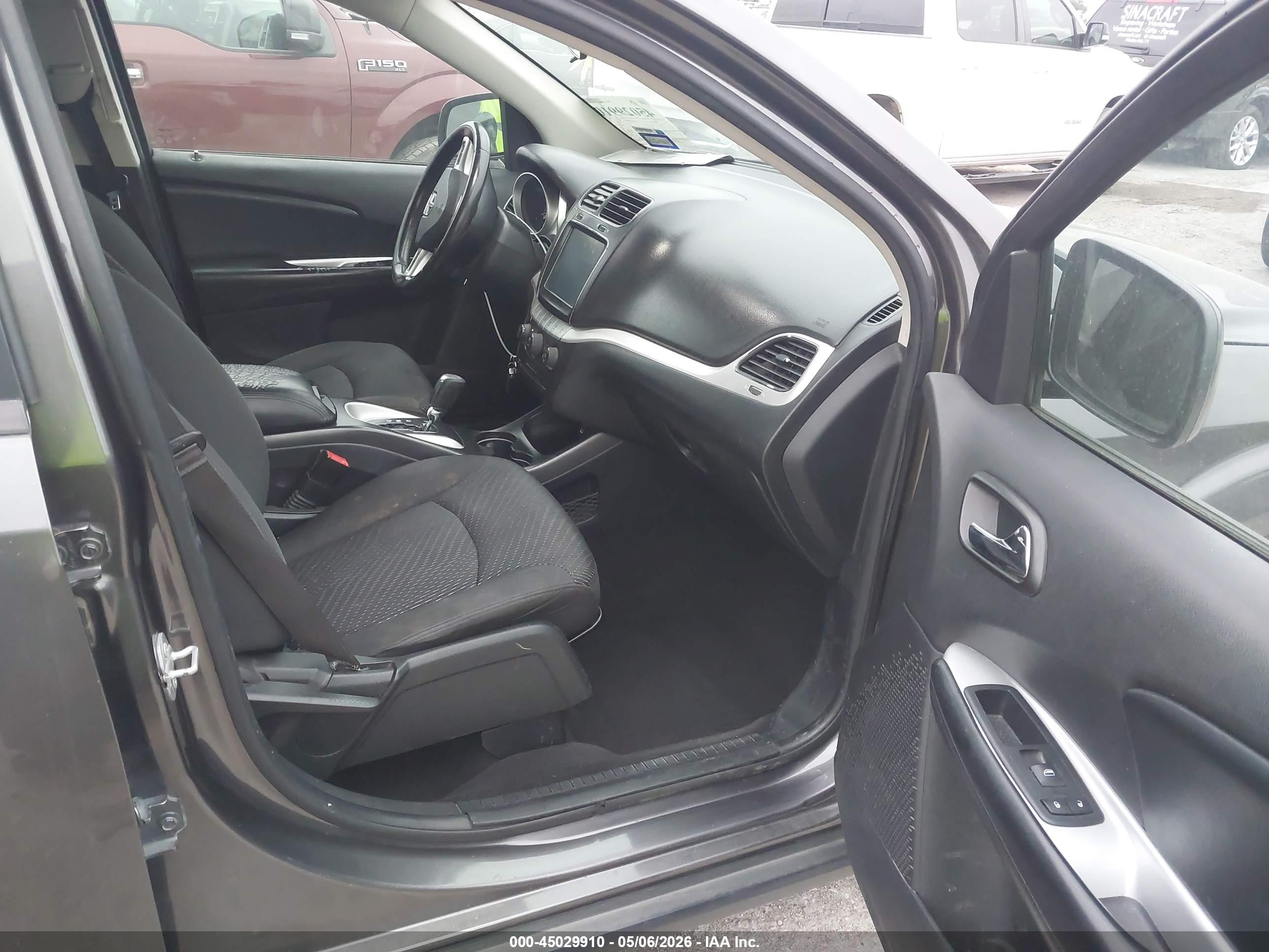 DODGE JOURNEY image 5