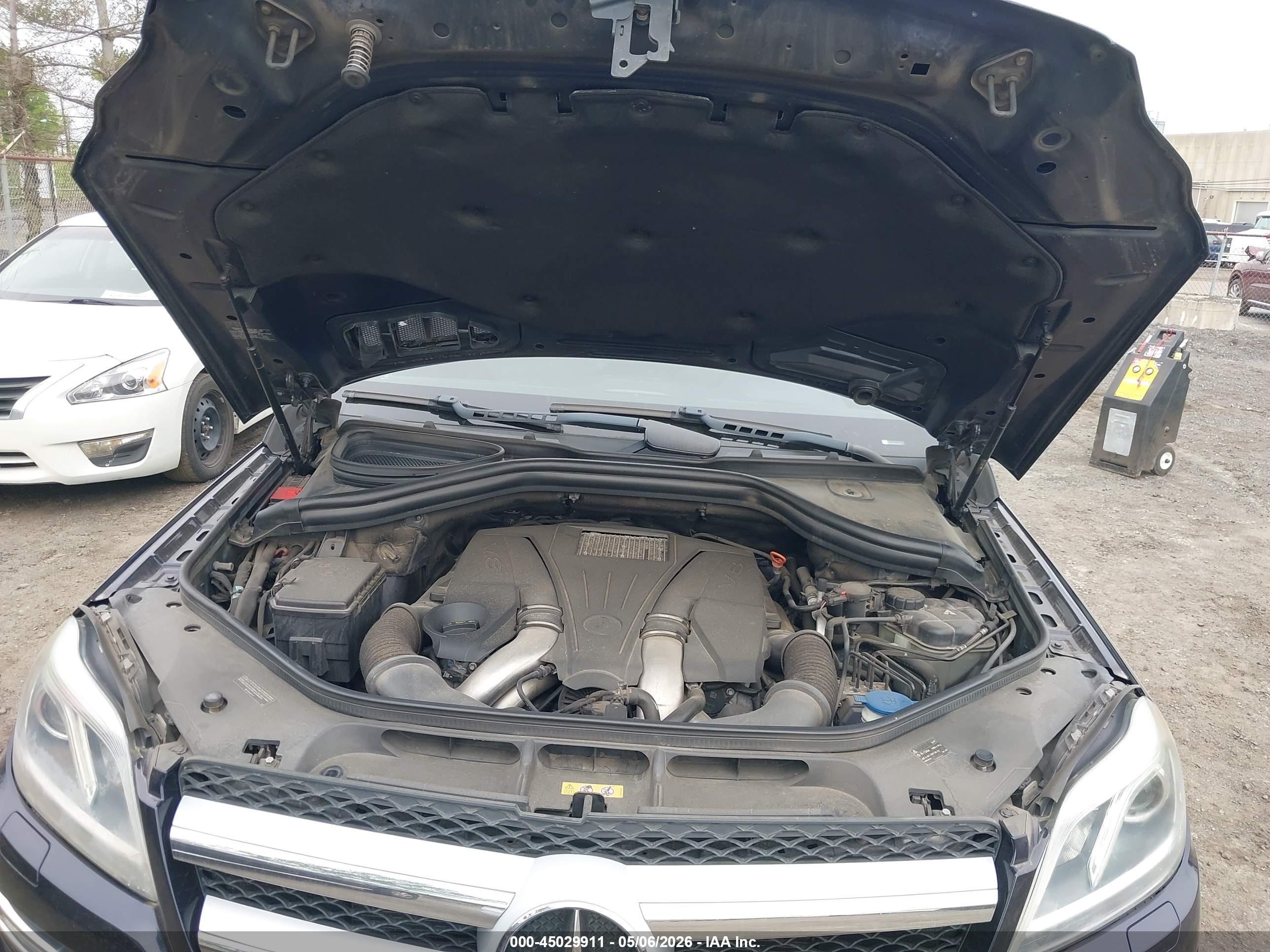 MERCEDES-BENZ GL image 10