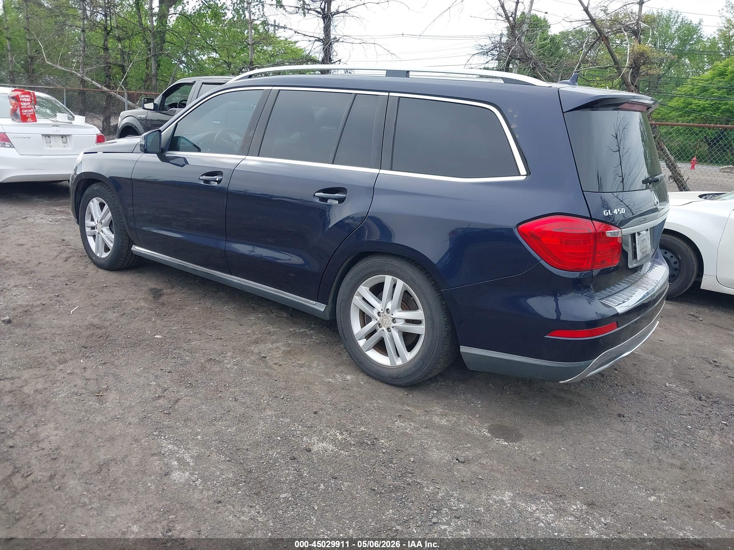 MERCEDES-BENZ GL image 3
