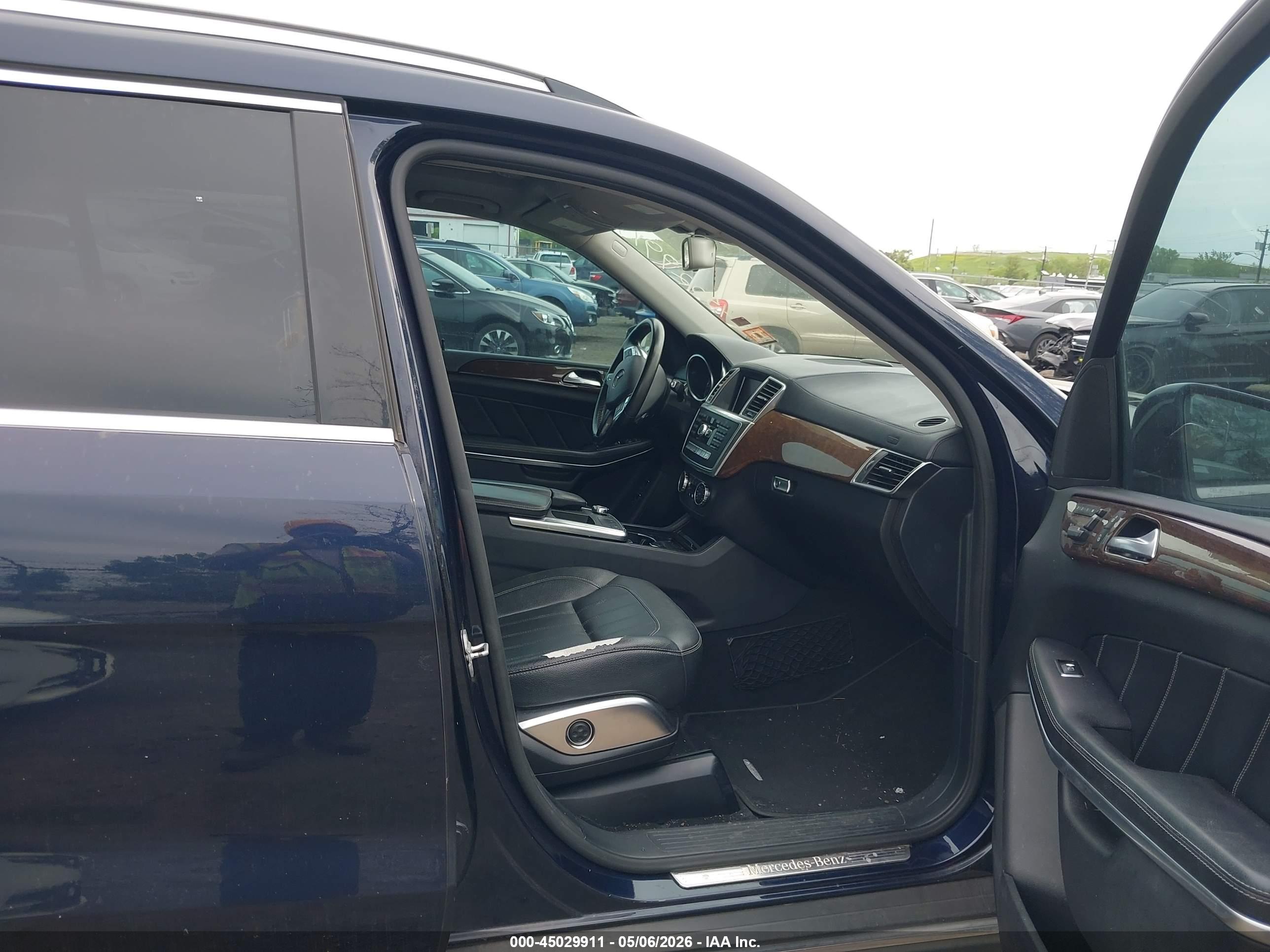 MERCEDES-BENZ GL image 5