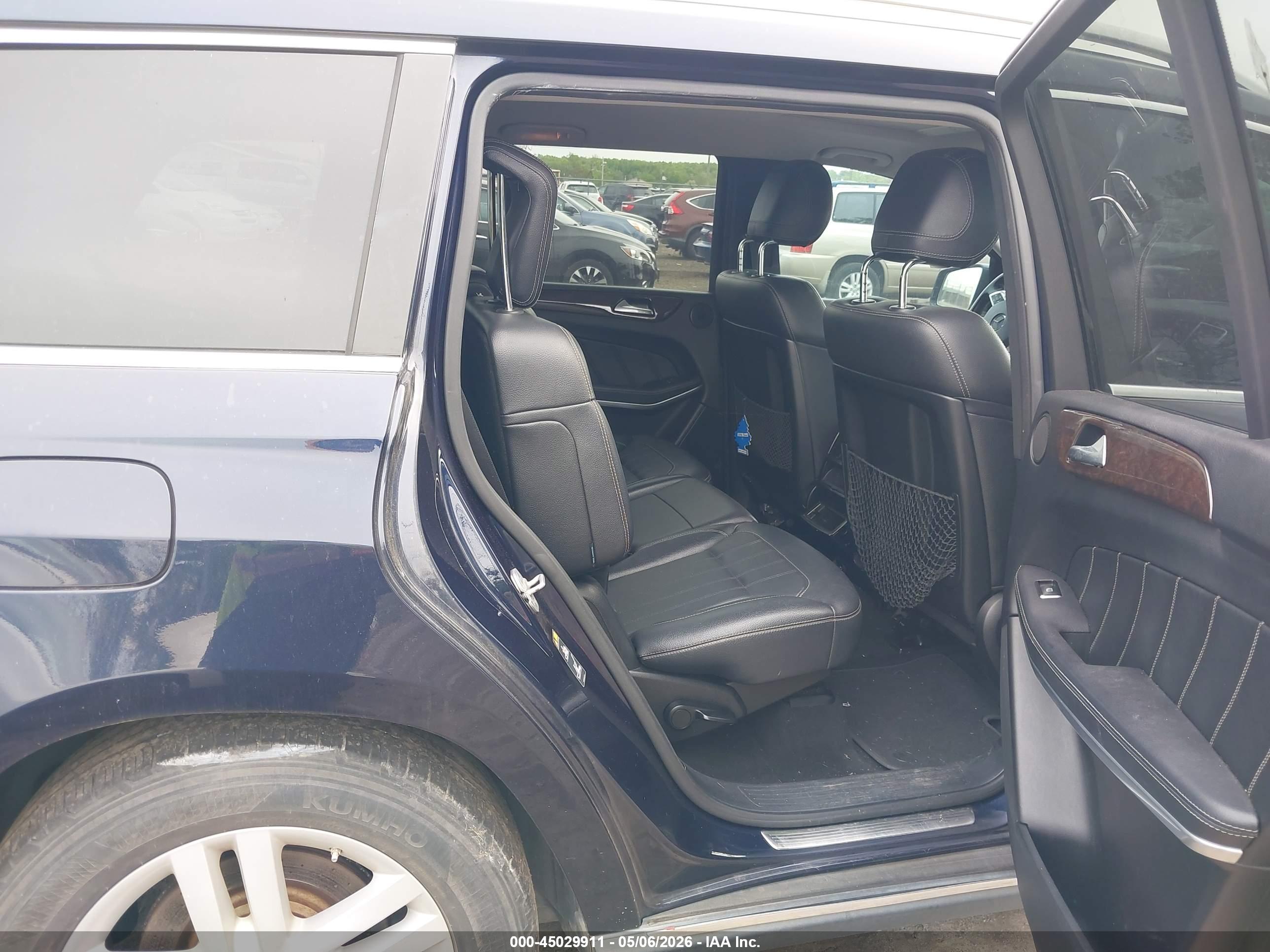 MERCEDES-BENZ GL image 8