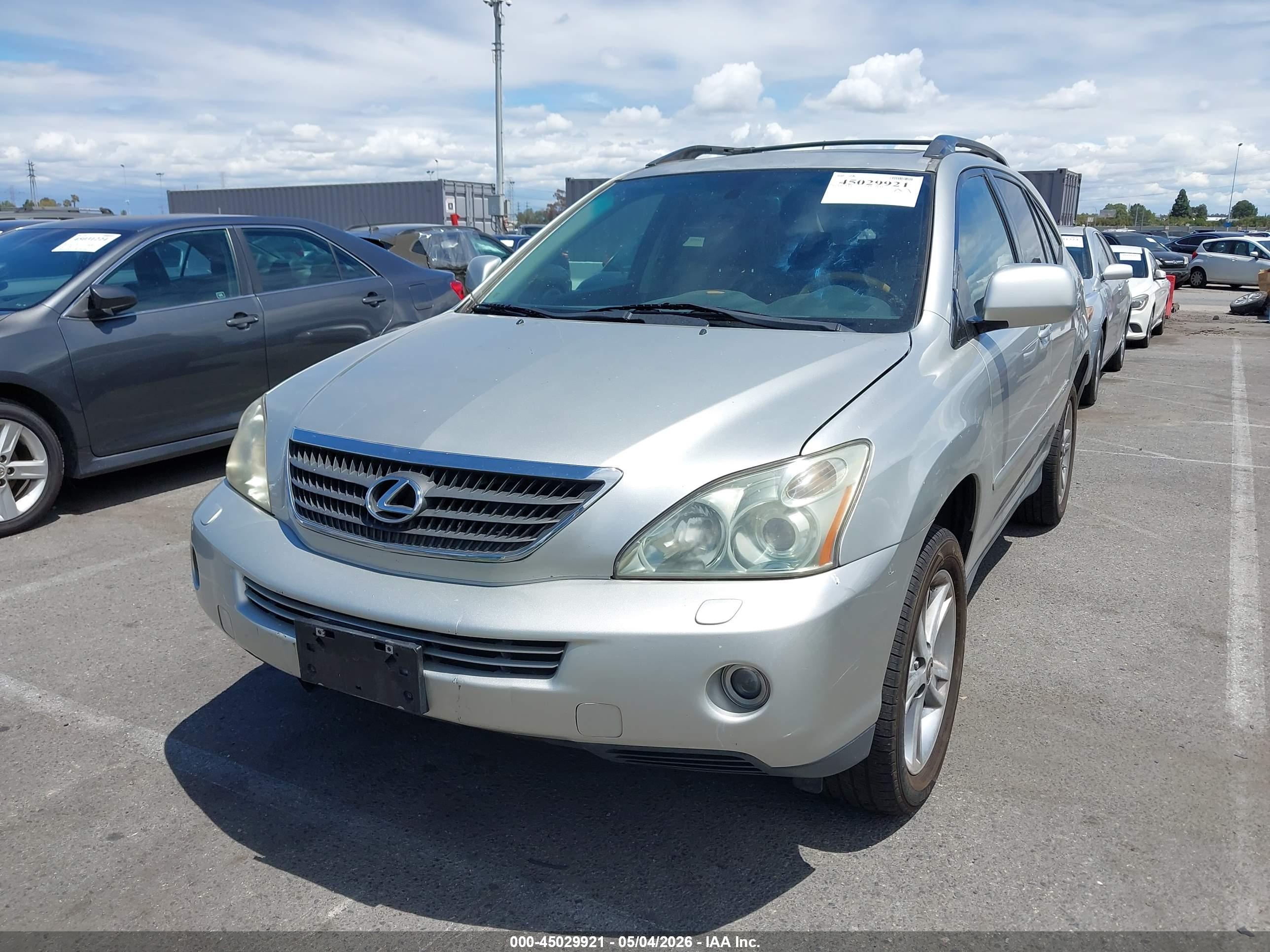 LEXUS RX image 2