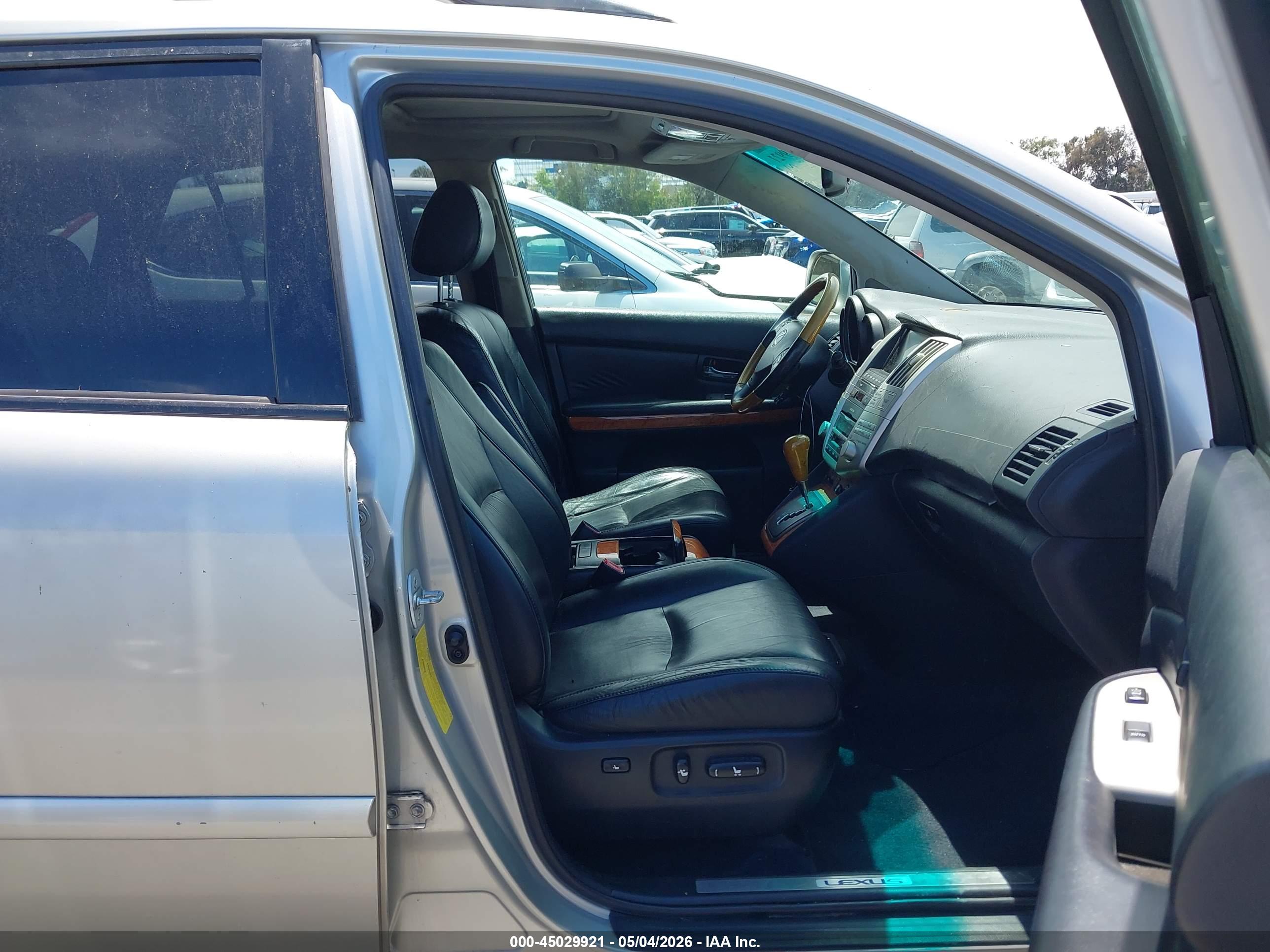 LEXUS RX image 5