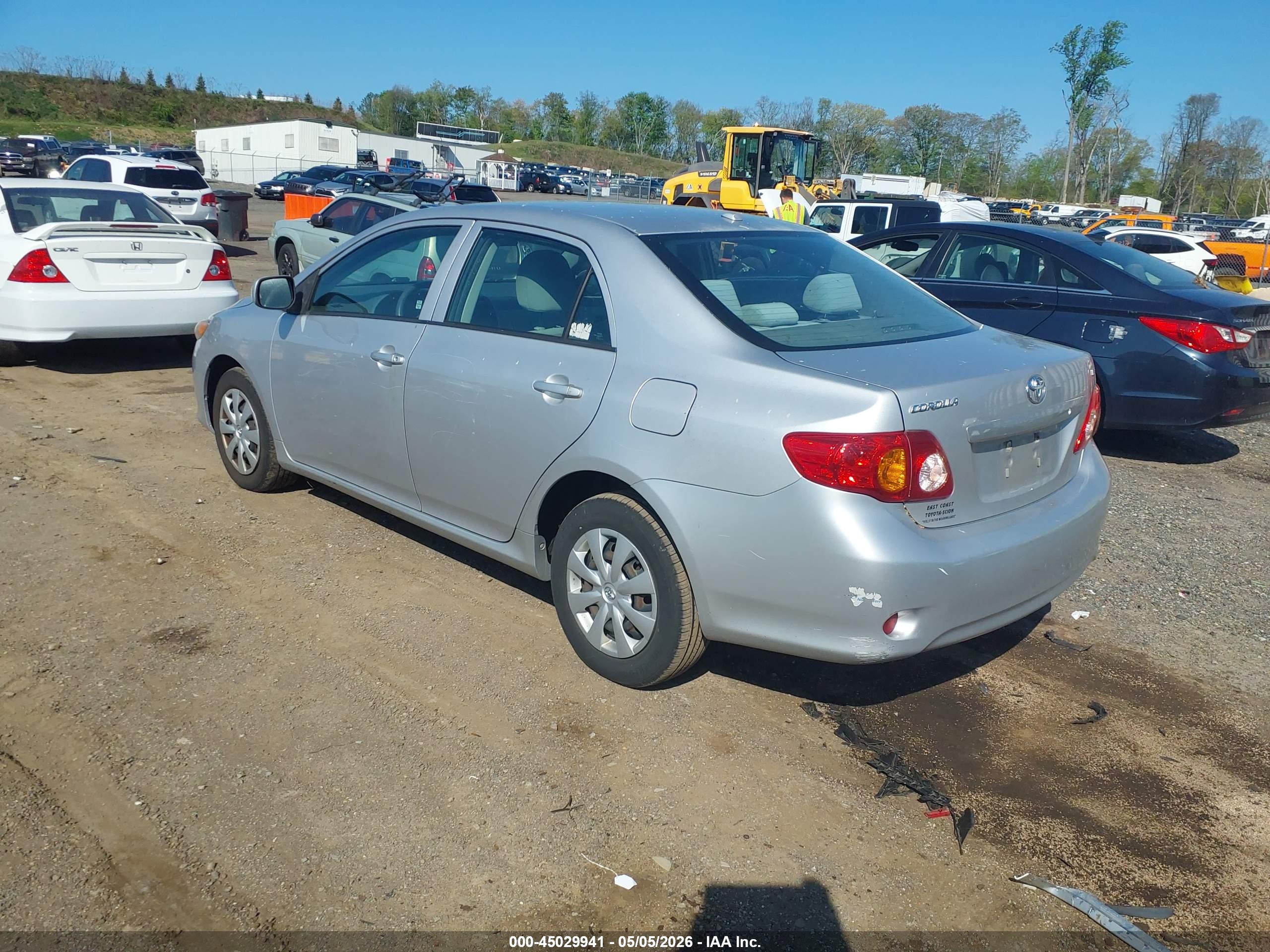 TOYOTA COROLLA image 3